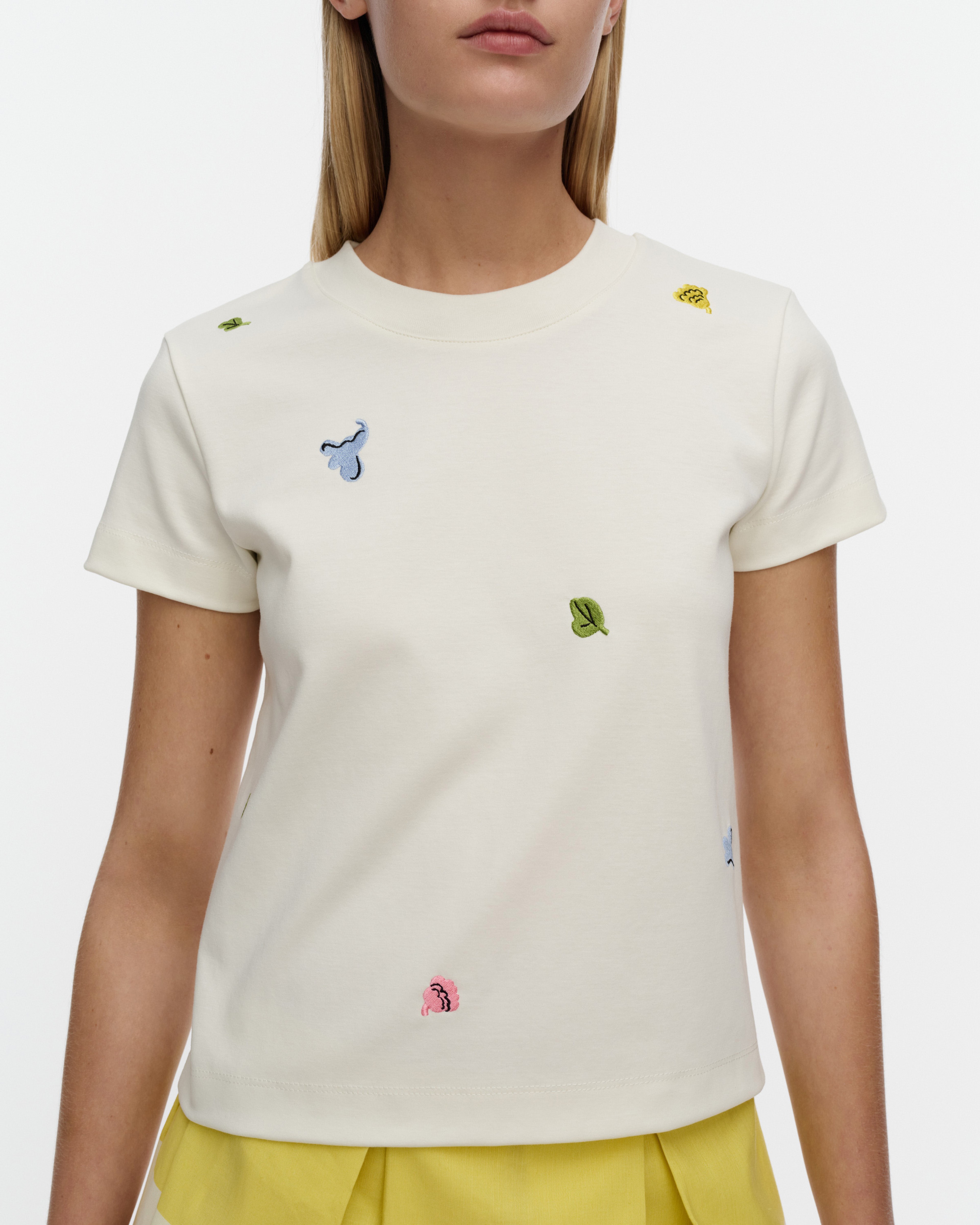 Sekamelska Kukasta kukkaan T-shirt