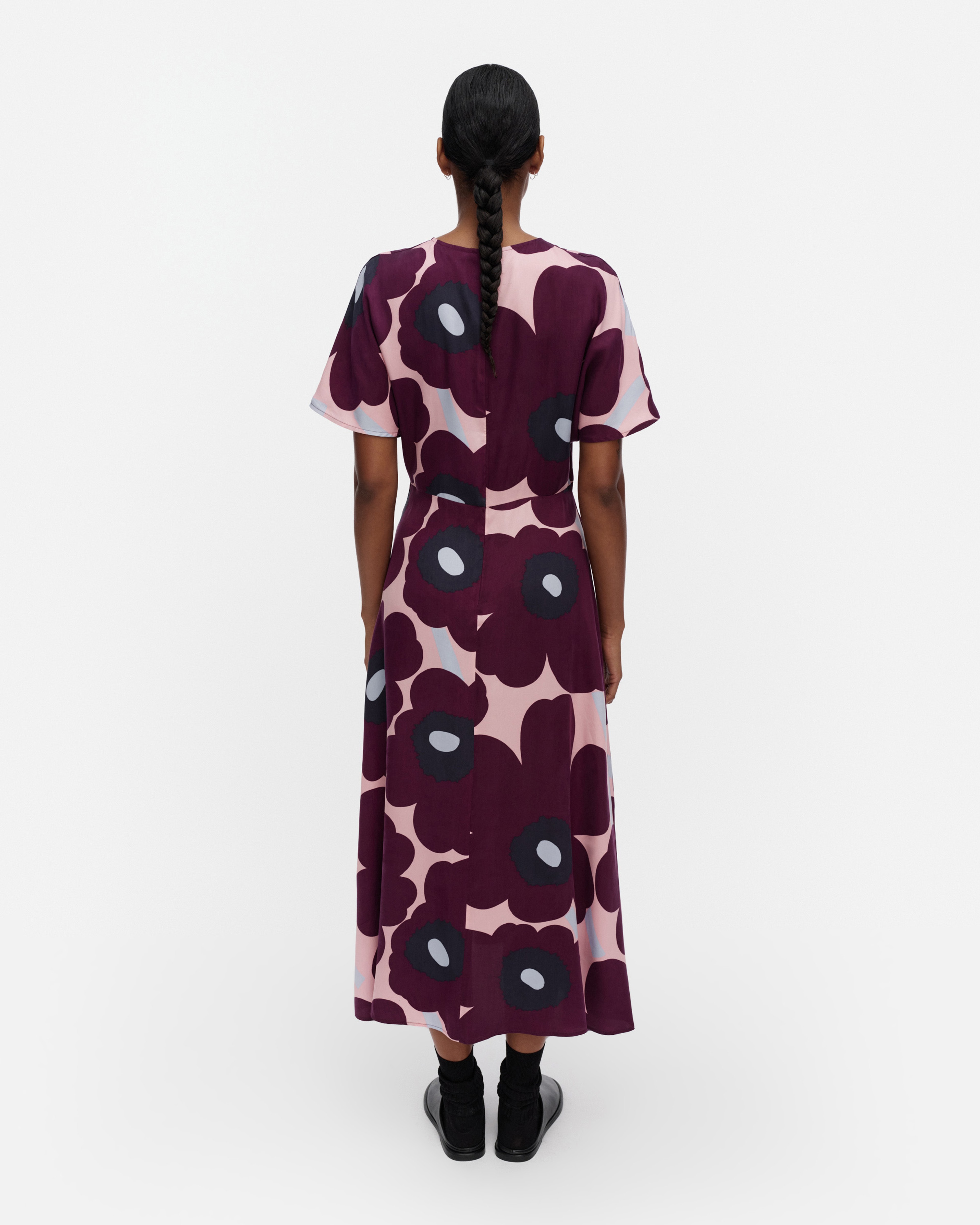 Heleä Unikko, Mekko, tummanliila, va.pun., va.sin.,