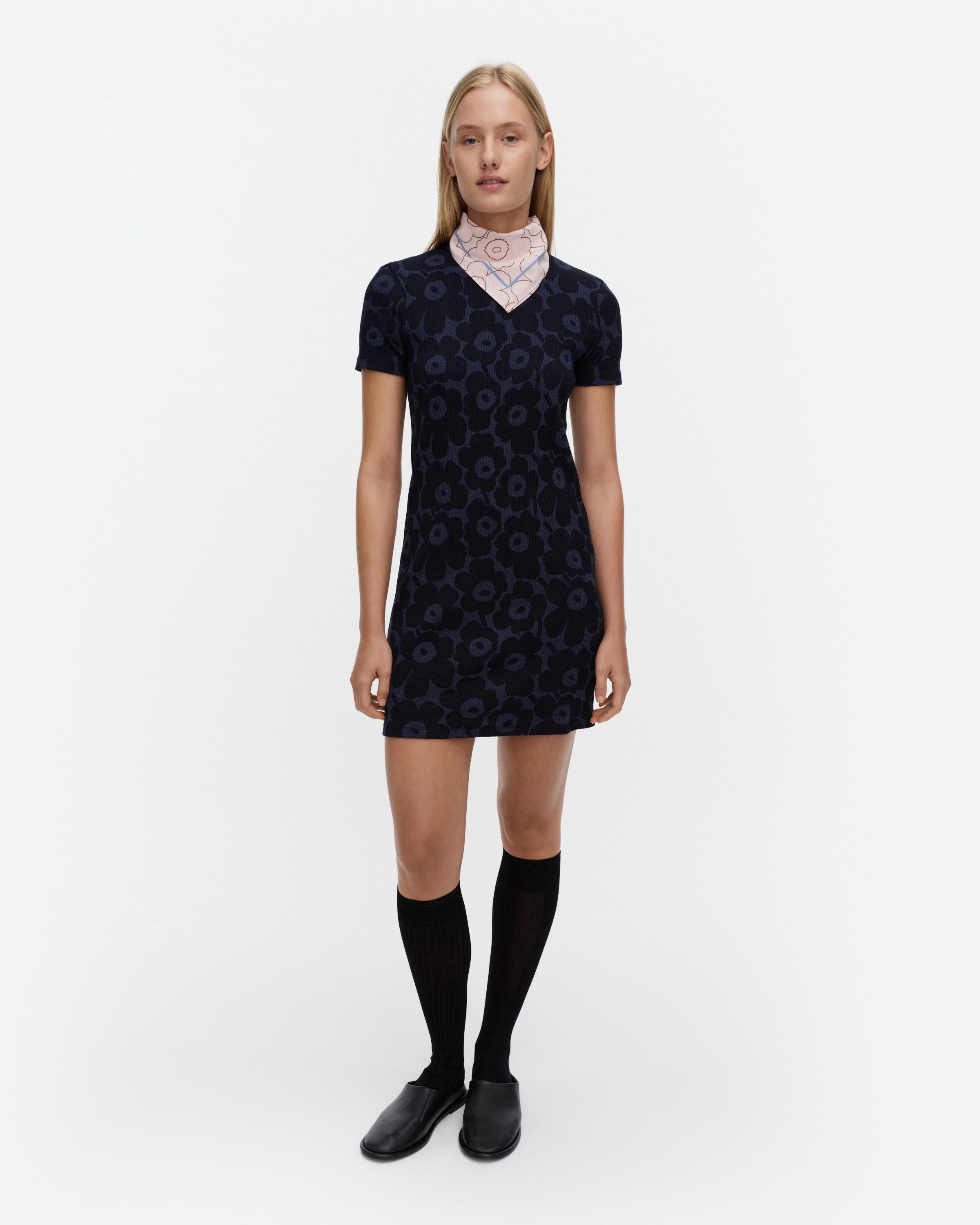 Vaihteleva Unikko Dress dark blue, black | Marimekko