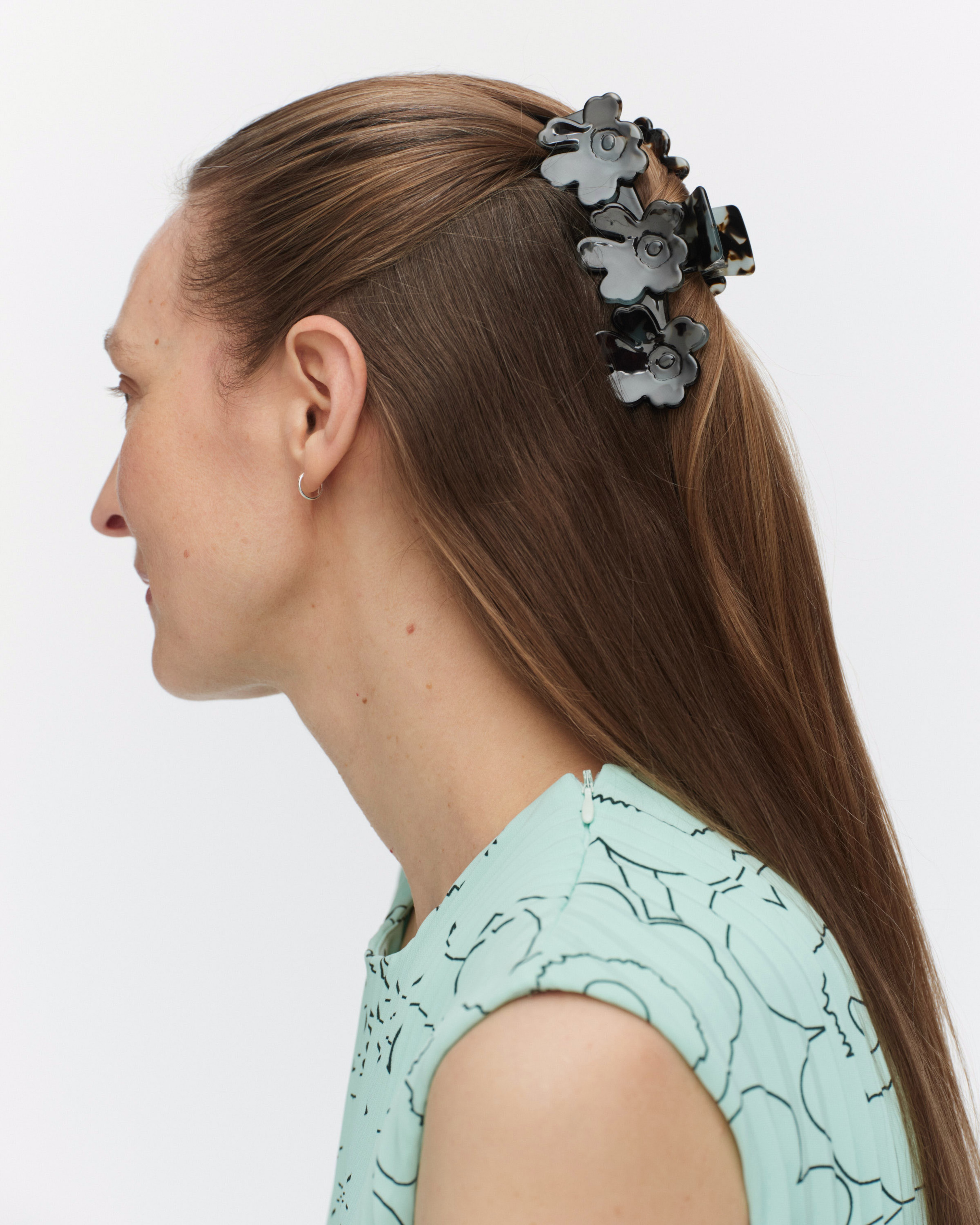 Mini Unikko Hair Clip, black, grey,
