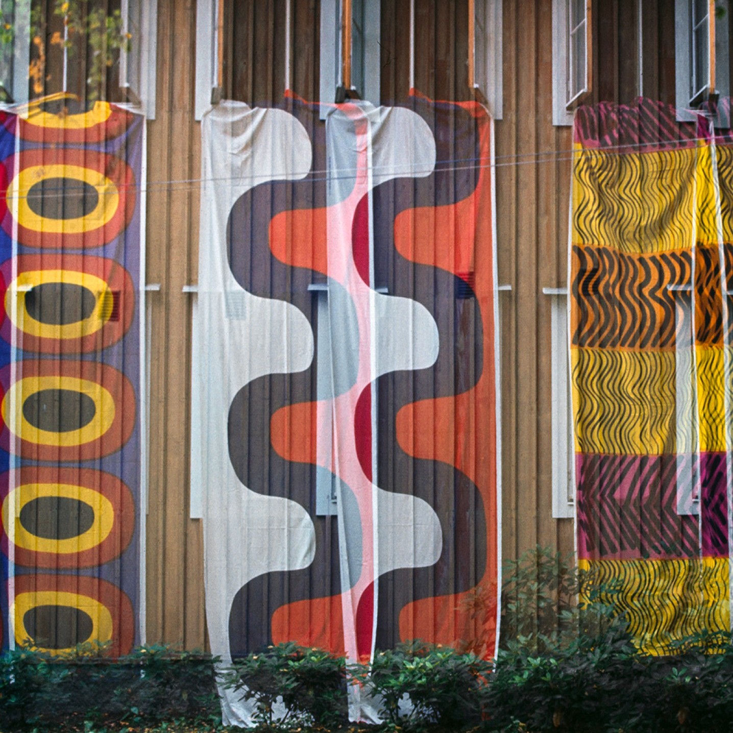 Foto von Tony Vaccaro von Marimekko-Stoffen.