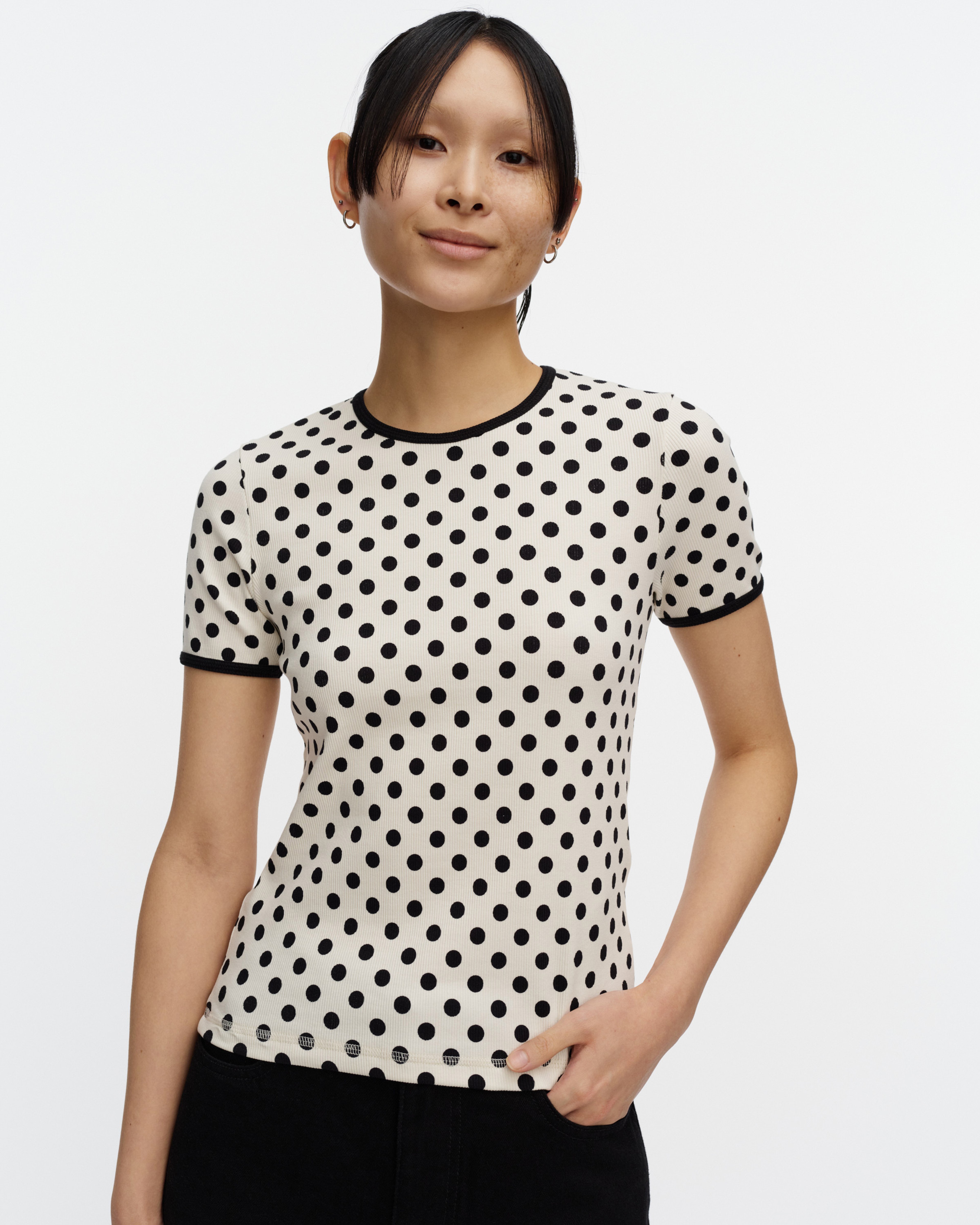 Kukkea Pallo, Kioski t-shirt, off white, black,