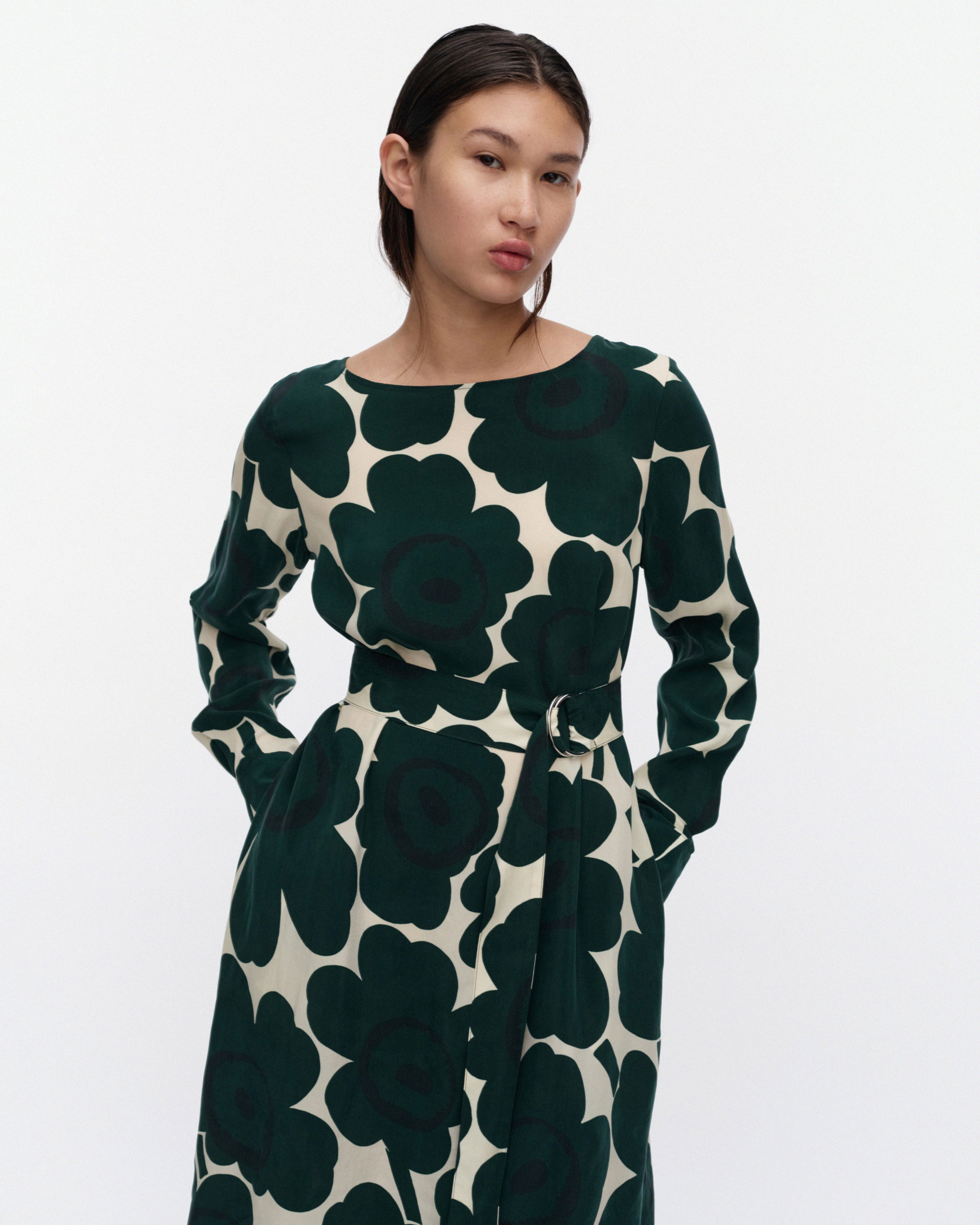 Satunnainen Unikko Dress
