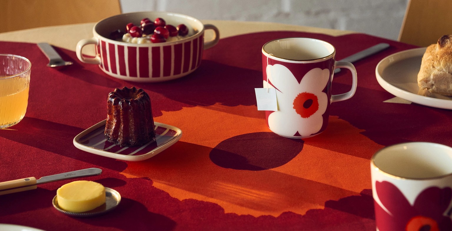 Tableware in Unikko and Piccolo pattern.