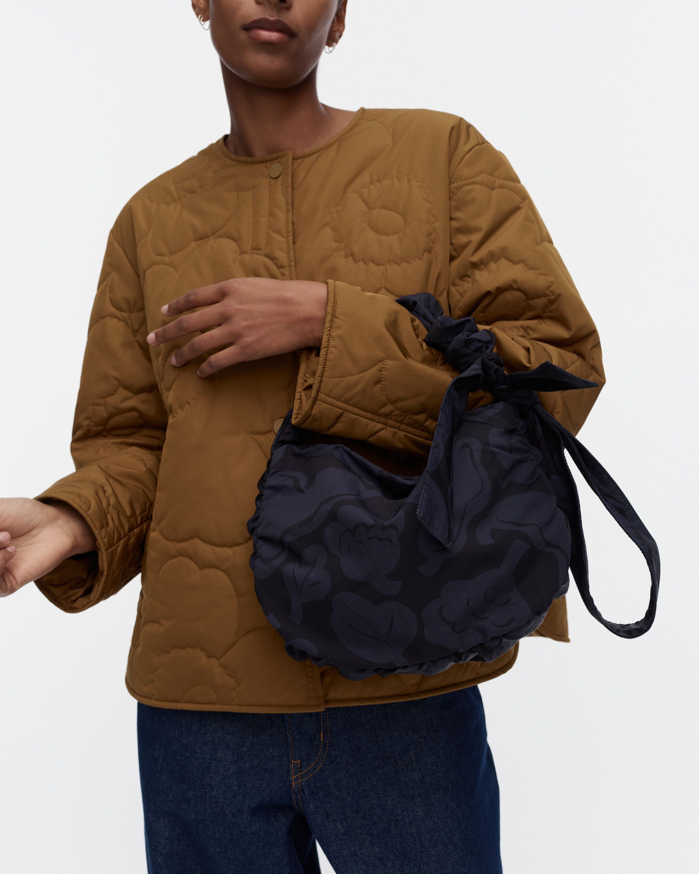 Utu M Kukasta Kukkaan Bag dark blue, dark blue | Marimekko