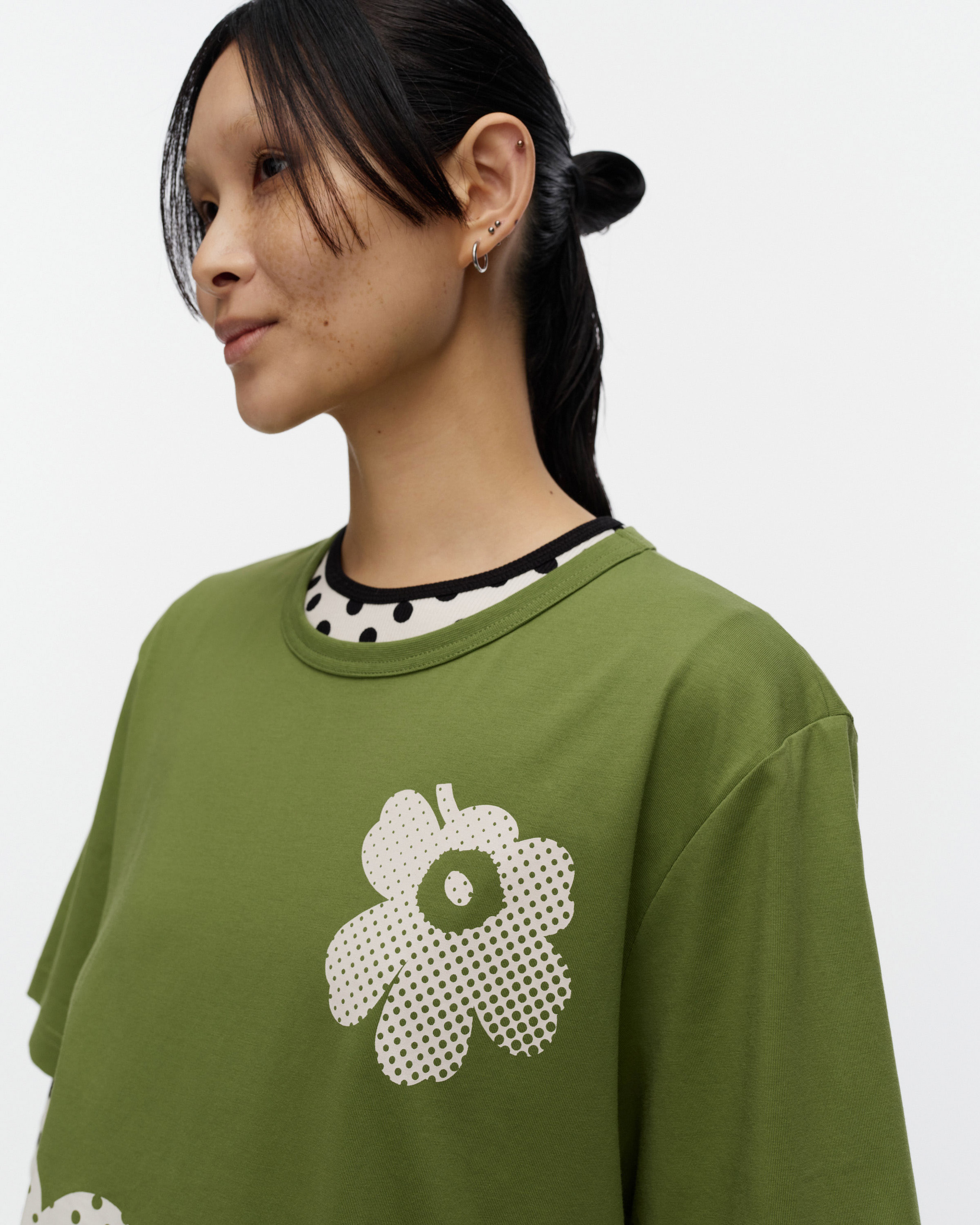 Vihne Unikko Placement Kioski t-shirt