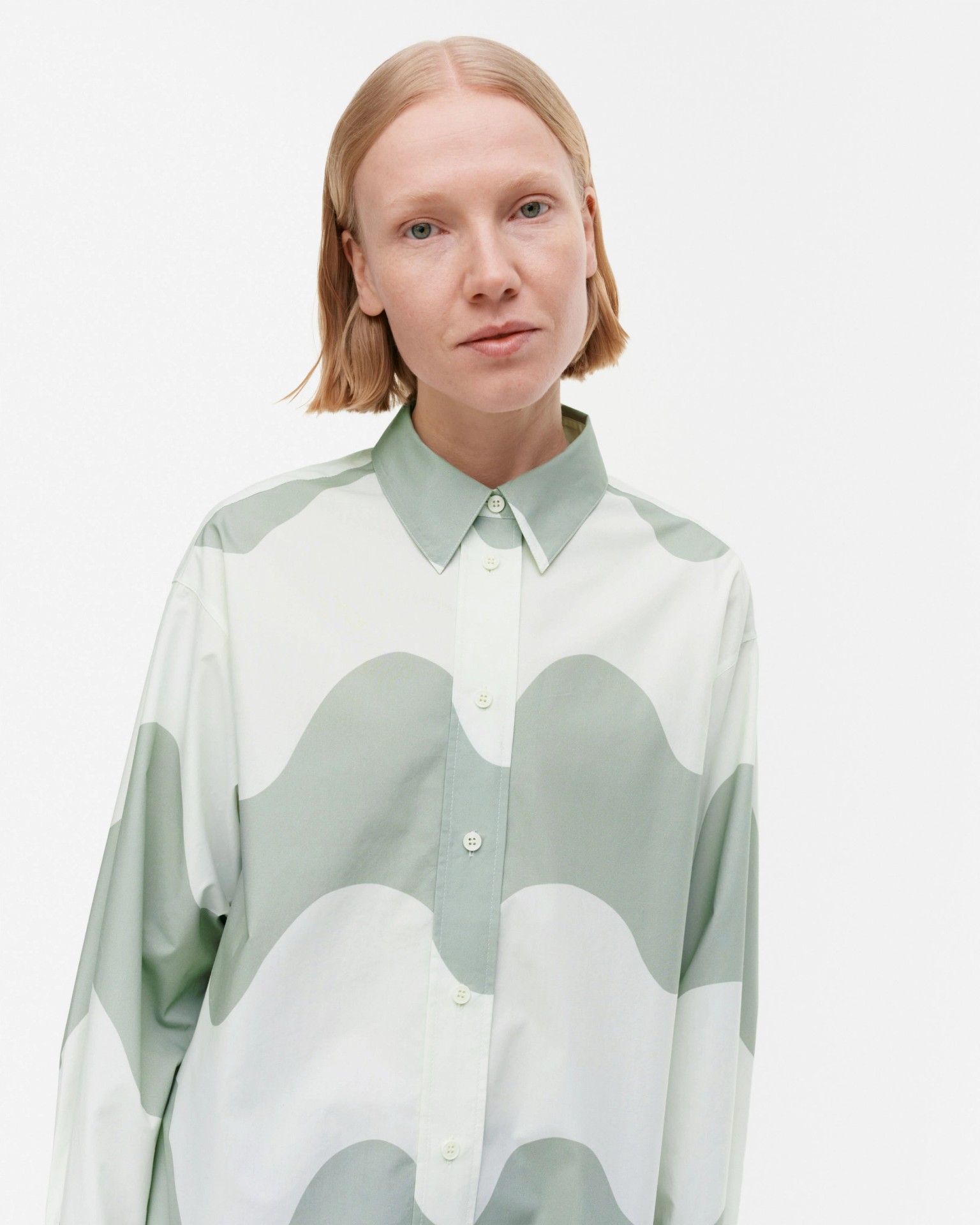 Nila Lokki, Cotton poplin shirt, greyish green, light green,