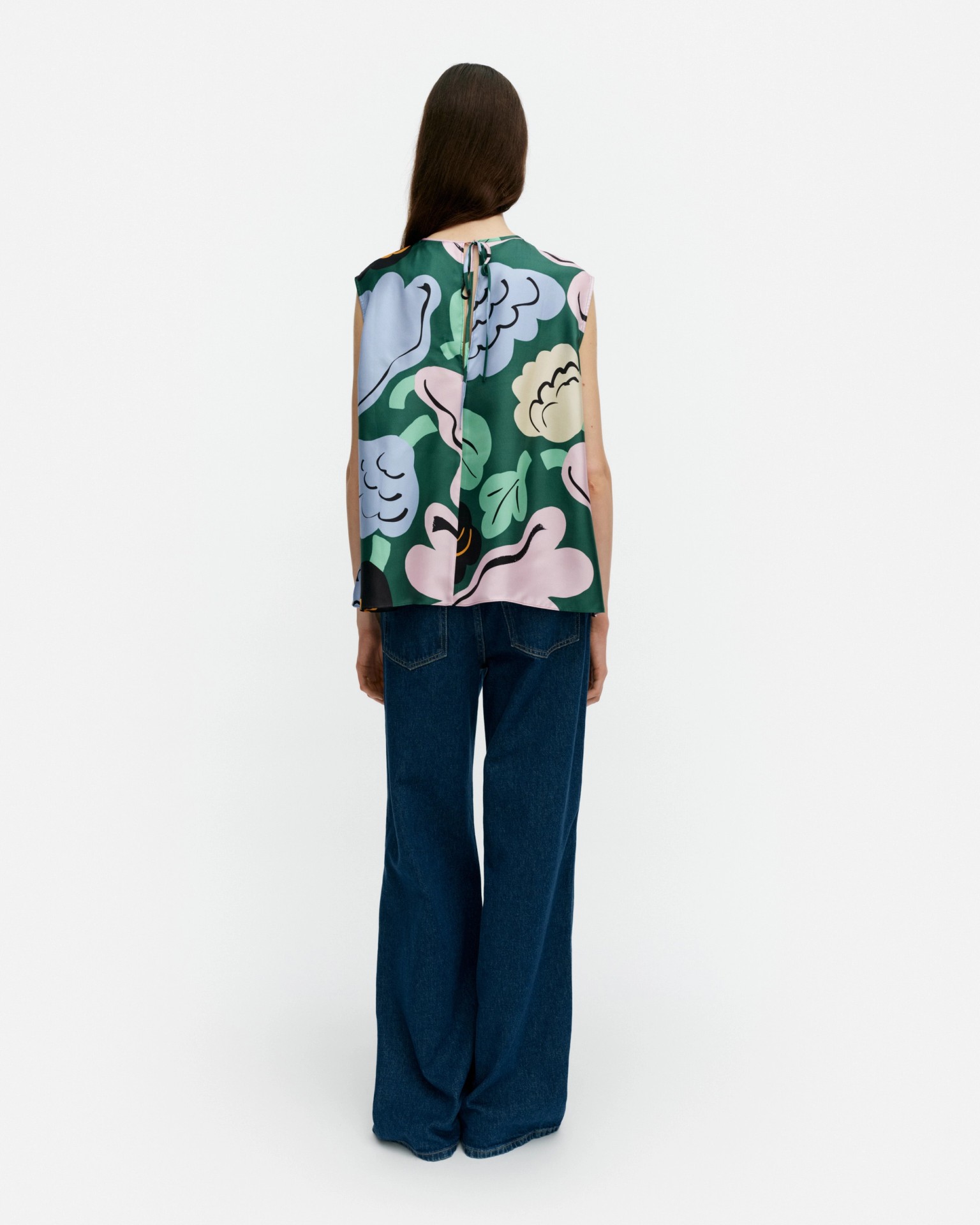 Katoava Kukasta Kukkaan Top