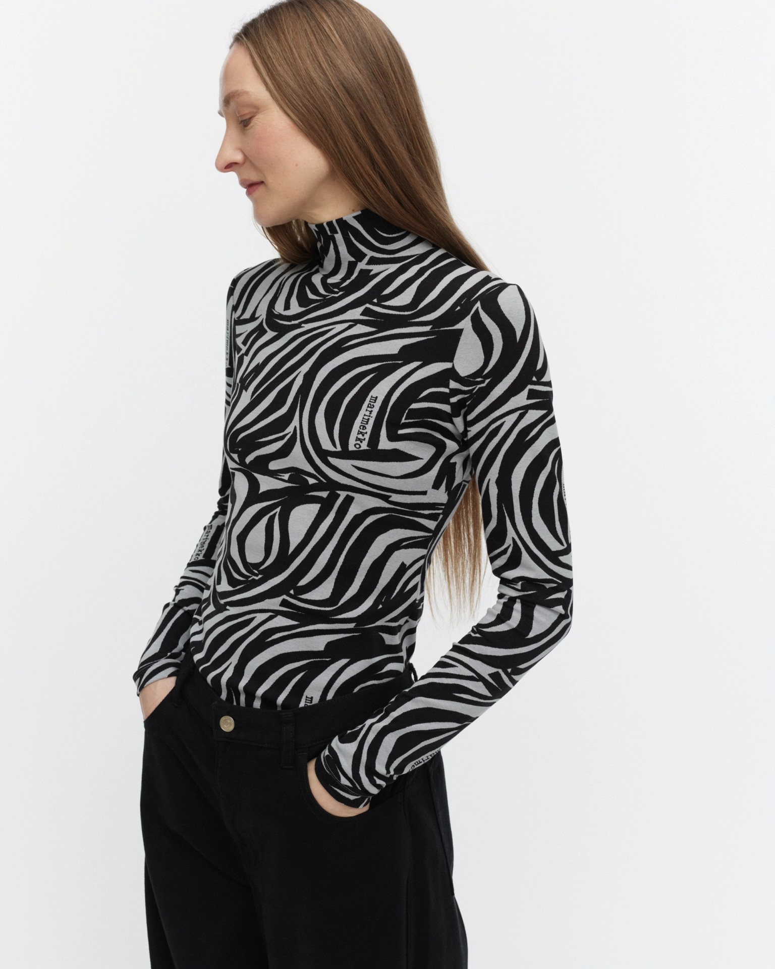 Jäkälä Jokuraita Logo, Turtleneck shirt, light grey, black,