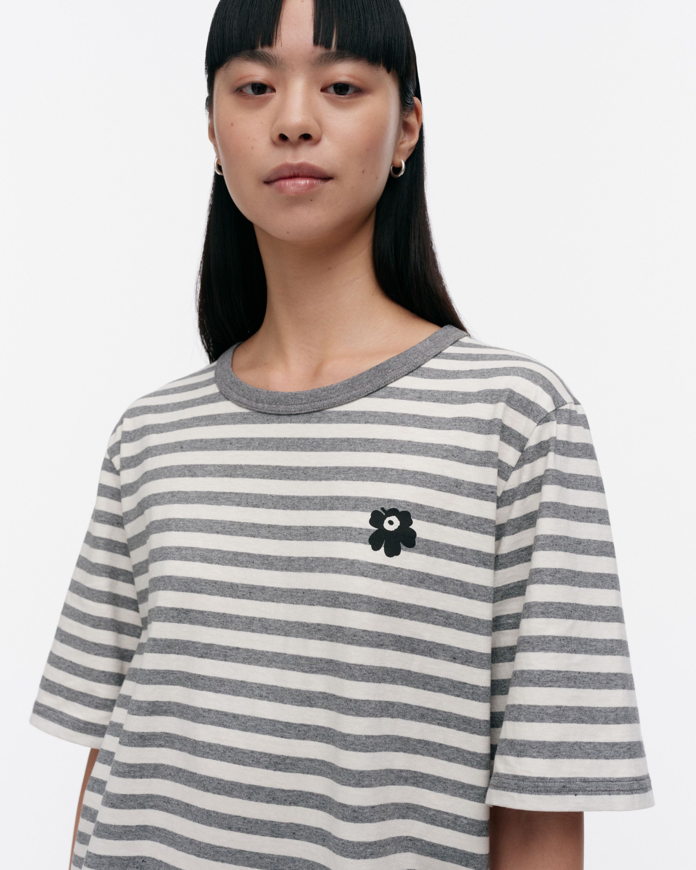 Tasaraita Unisex Unikko Kioski t-shirt | Marimekko