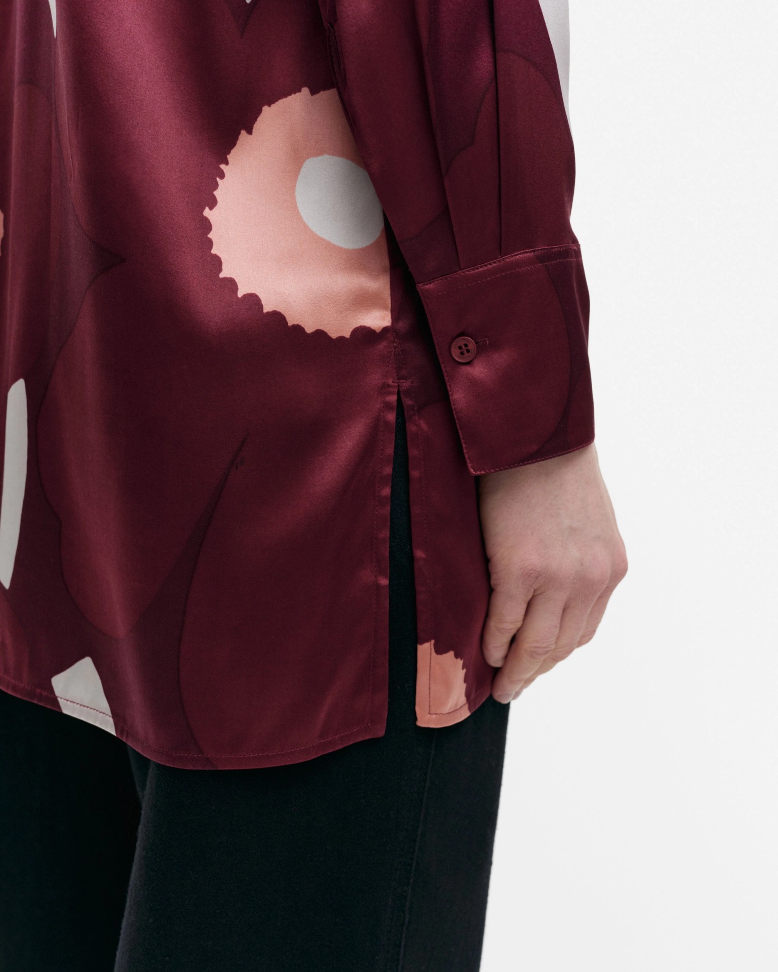 Tiina Unikko, Silk tunic, dark red, wine red, light pink,