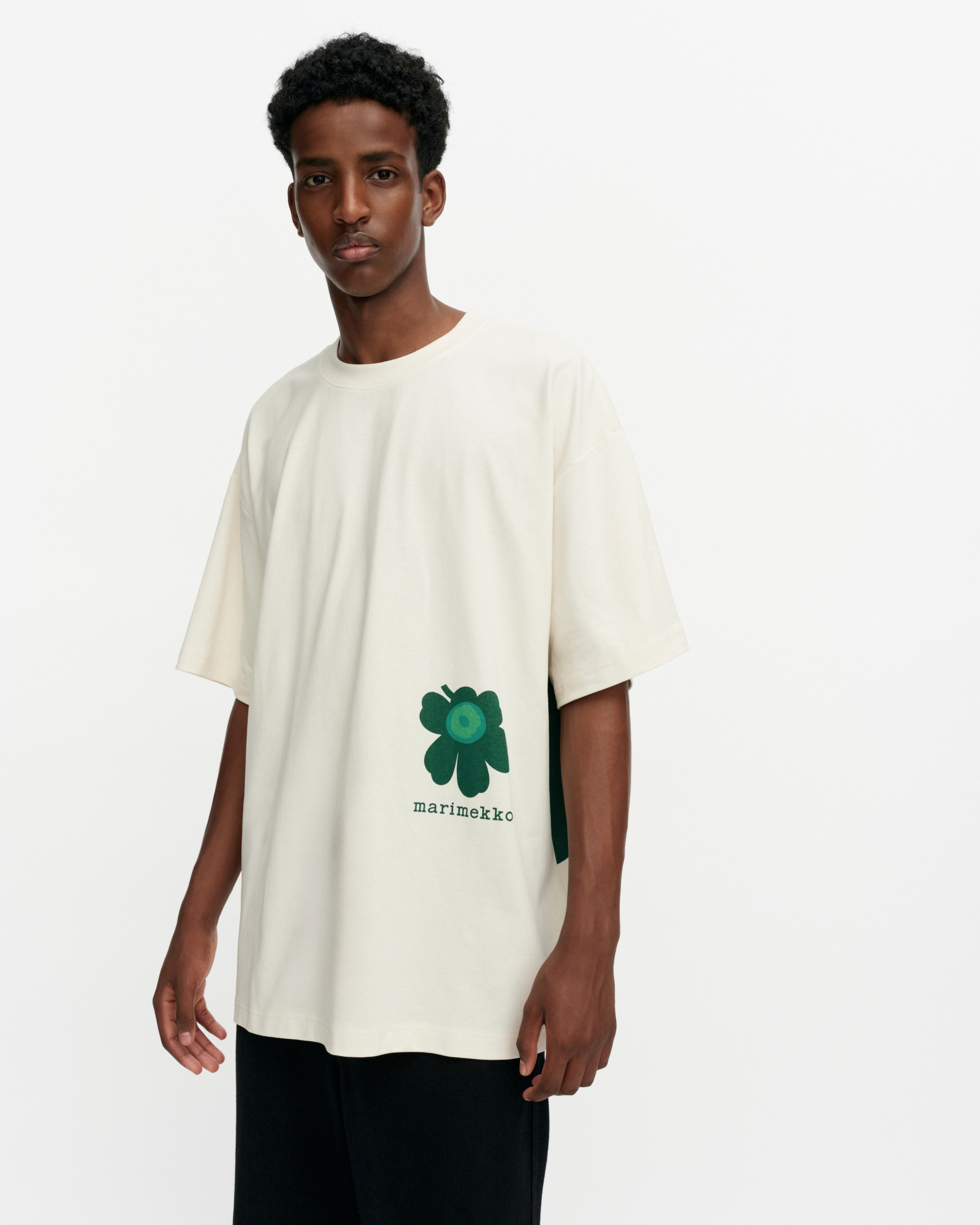 Nopeus Unikko Placement, Kioski shirt, off white, dark green, green,