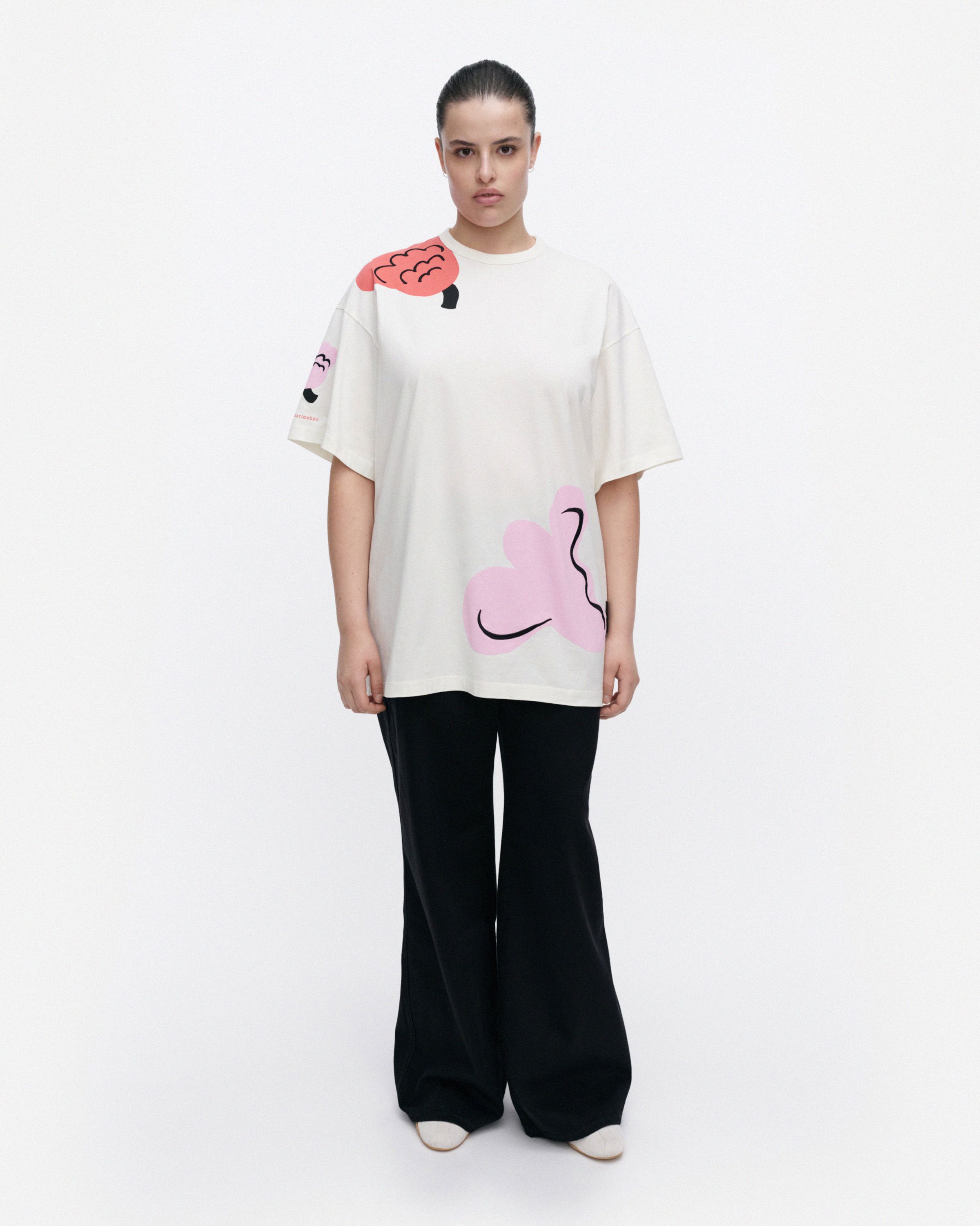 Puhua Kukasta Kukkaan Placement T-shirt | Marimekko
