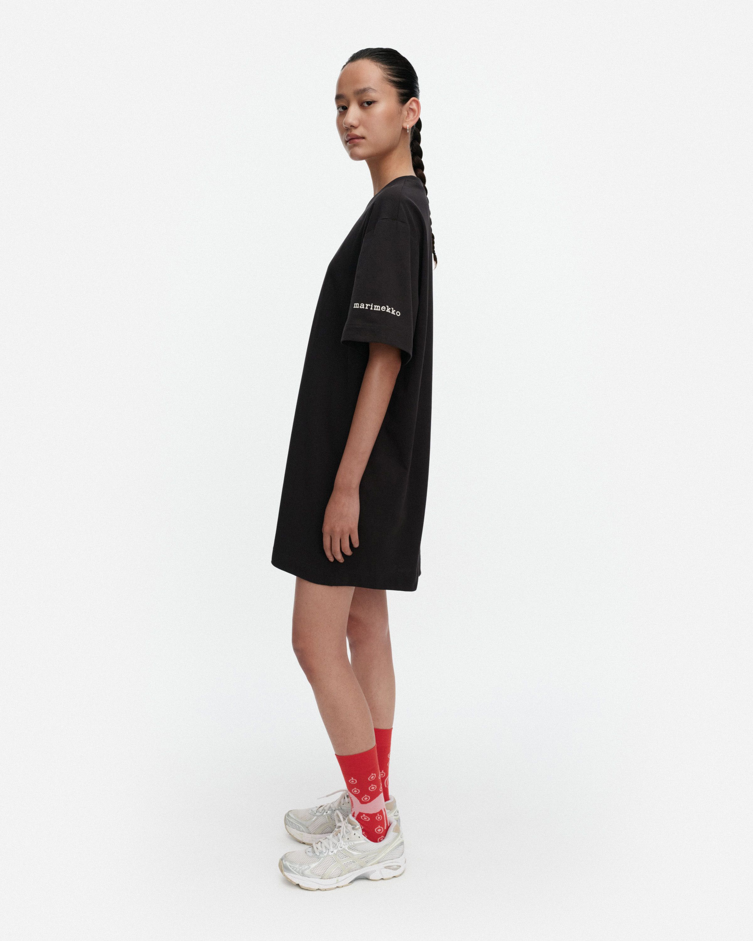 Rastit Musta Tamma Placement Kioski dress black, off-white | Marimekko