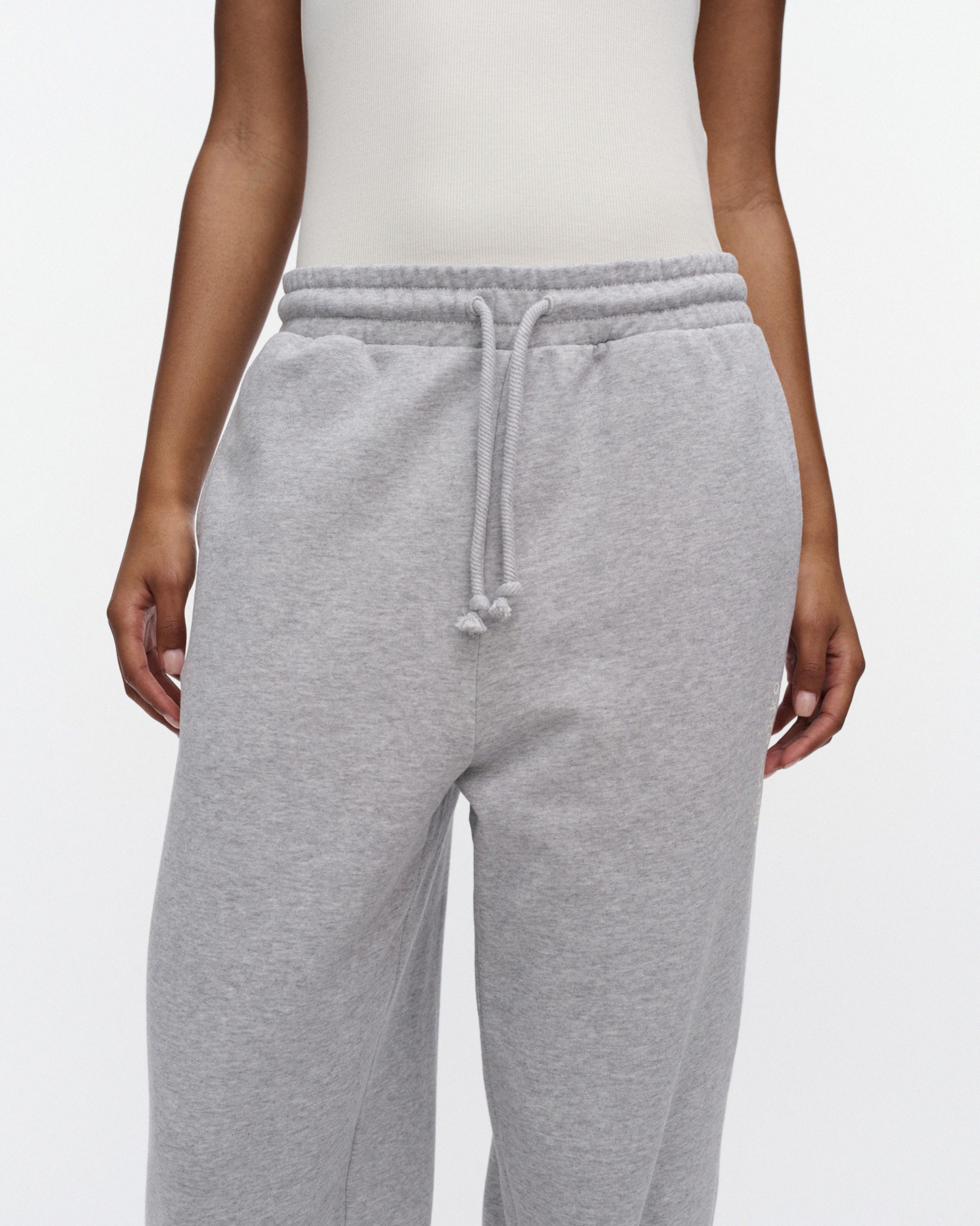 Oitti Logo Placement, Jogginghose „Kioski“, grau meliert, cremeweiß,