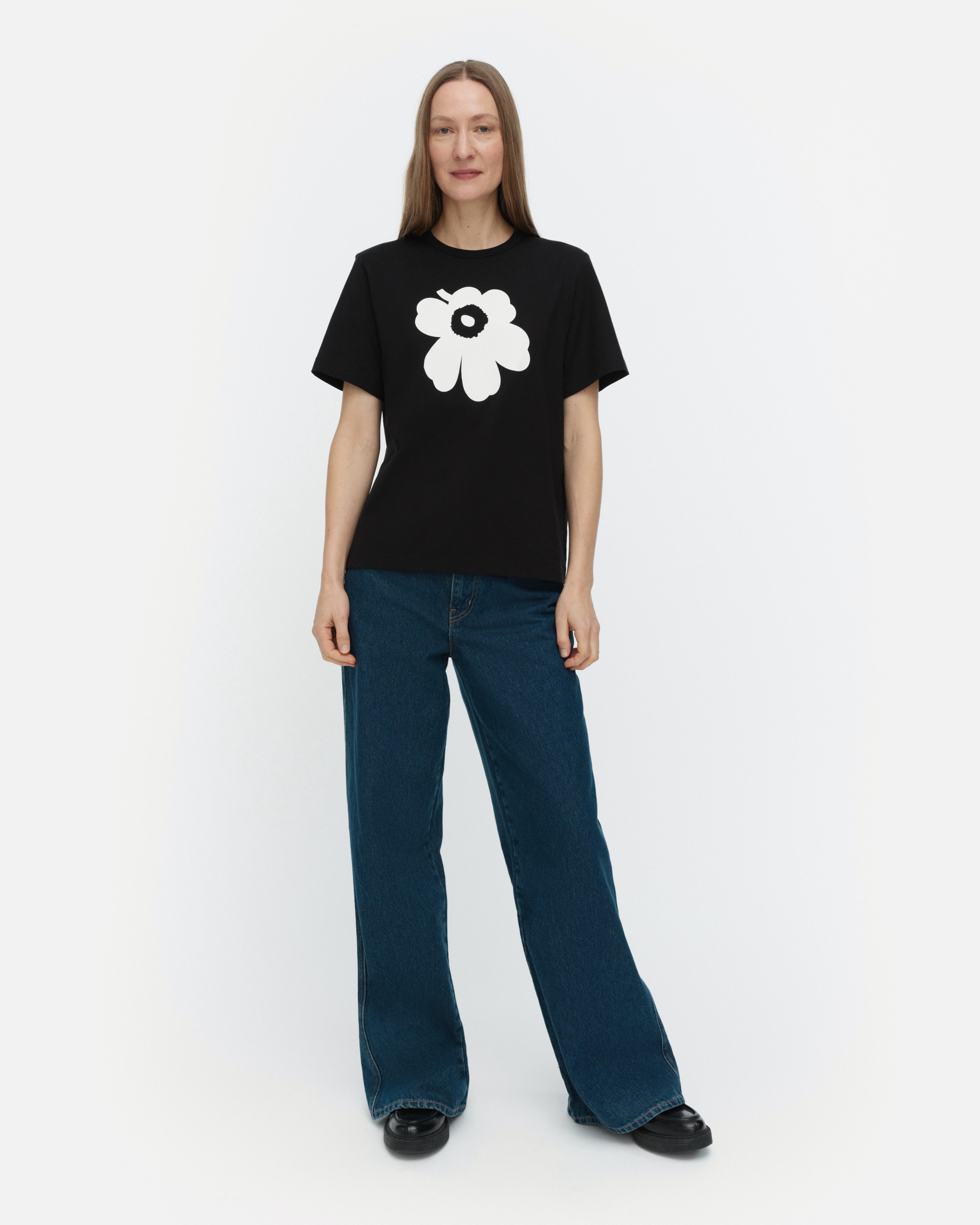Erna Unikko Placement, Kioski t-shirt, black,off white,