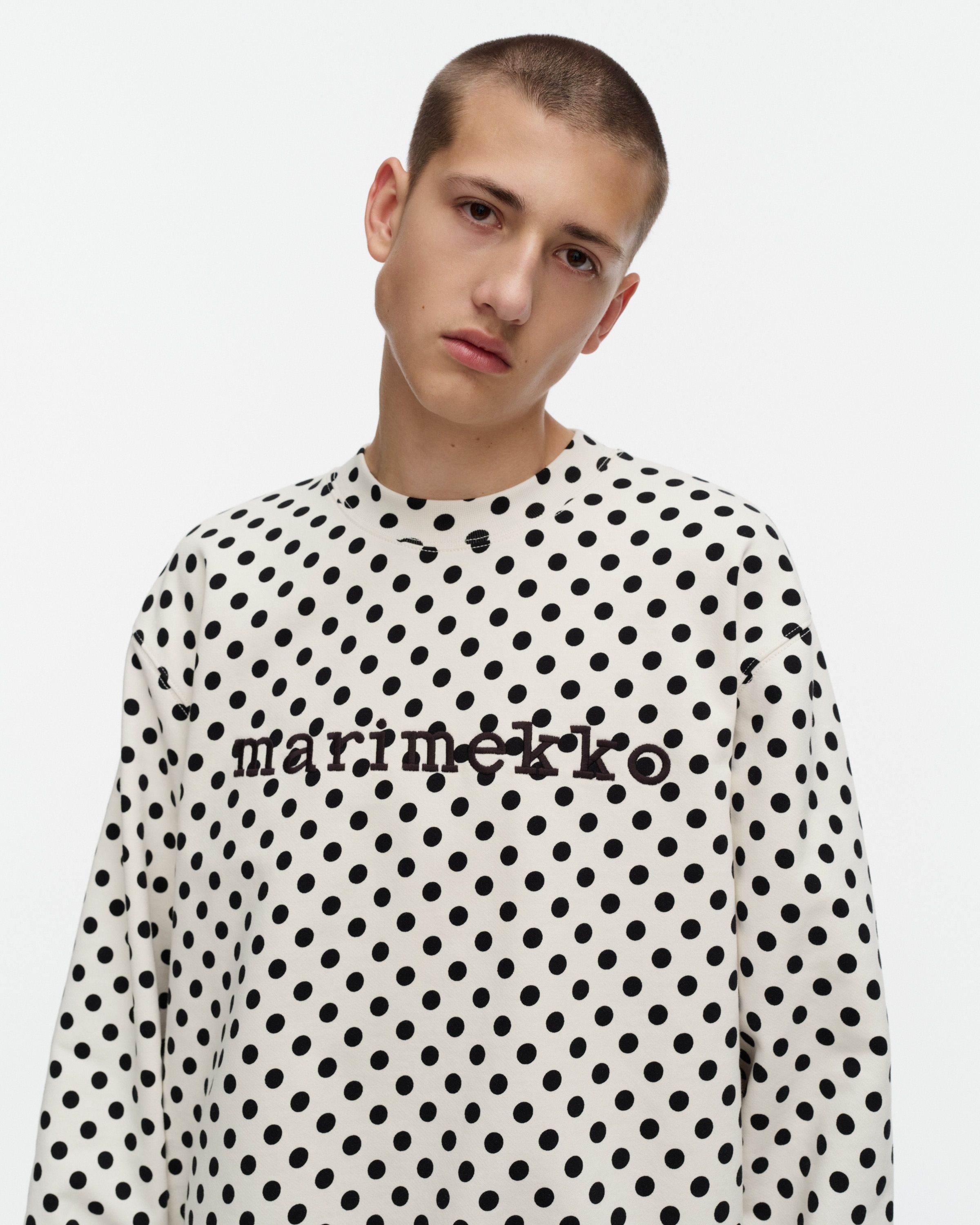 Runoja Unikko Placement Kioski hoodie black,off white | Marimekko