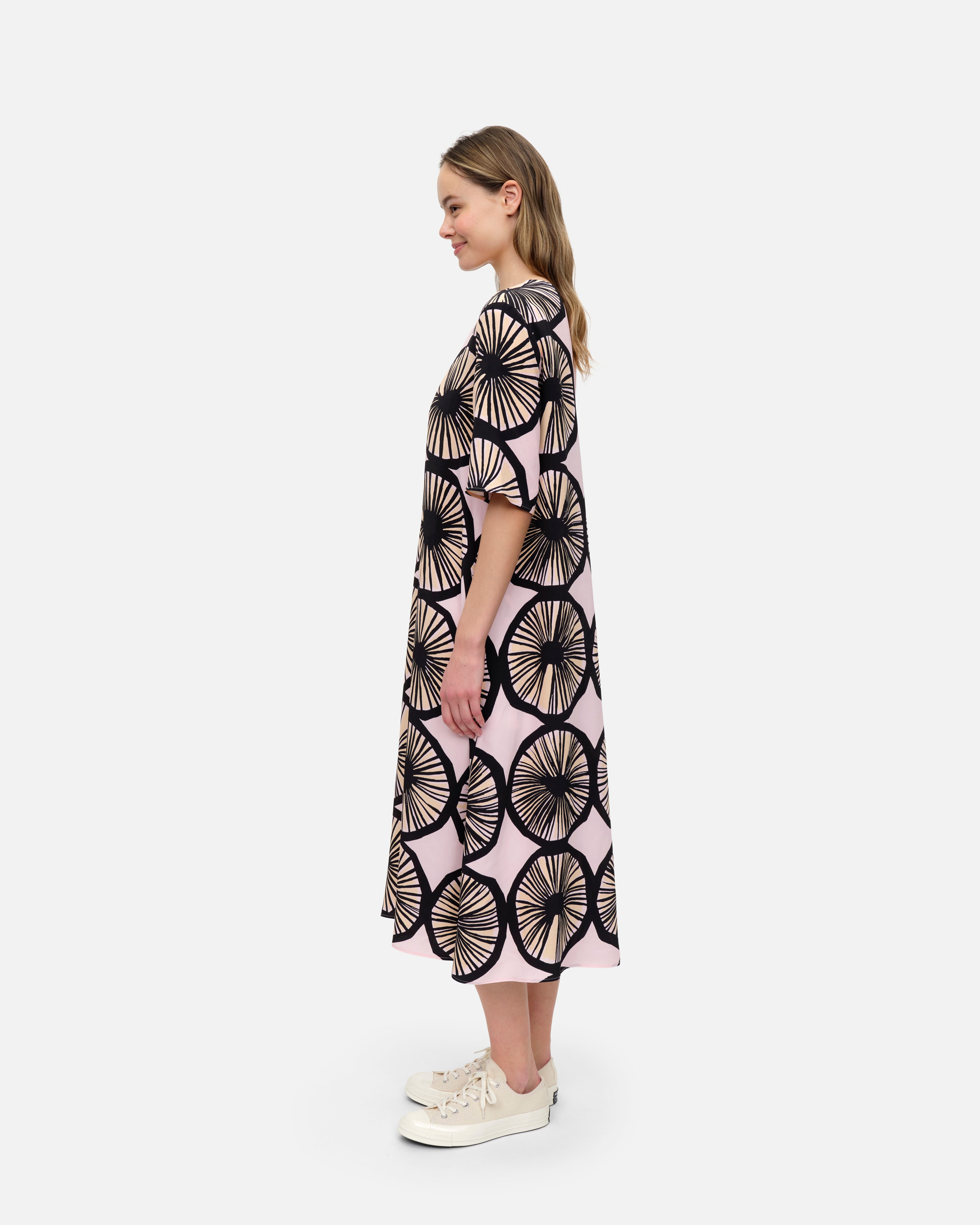Torni Appelsiini, Viscose dress, light pink, beige, black,