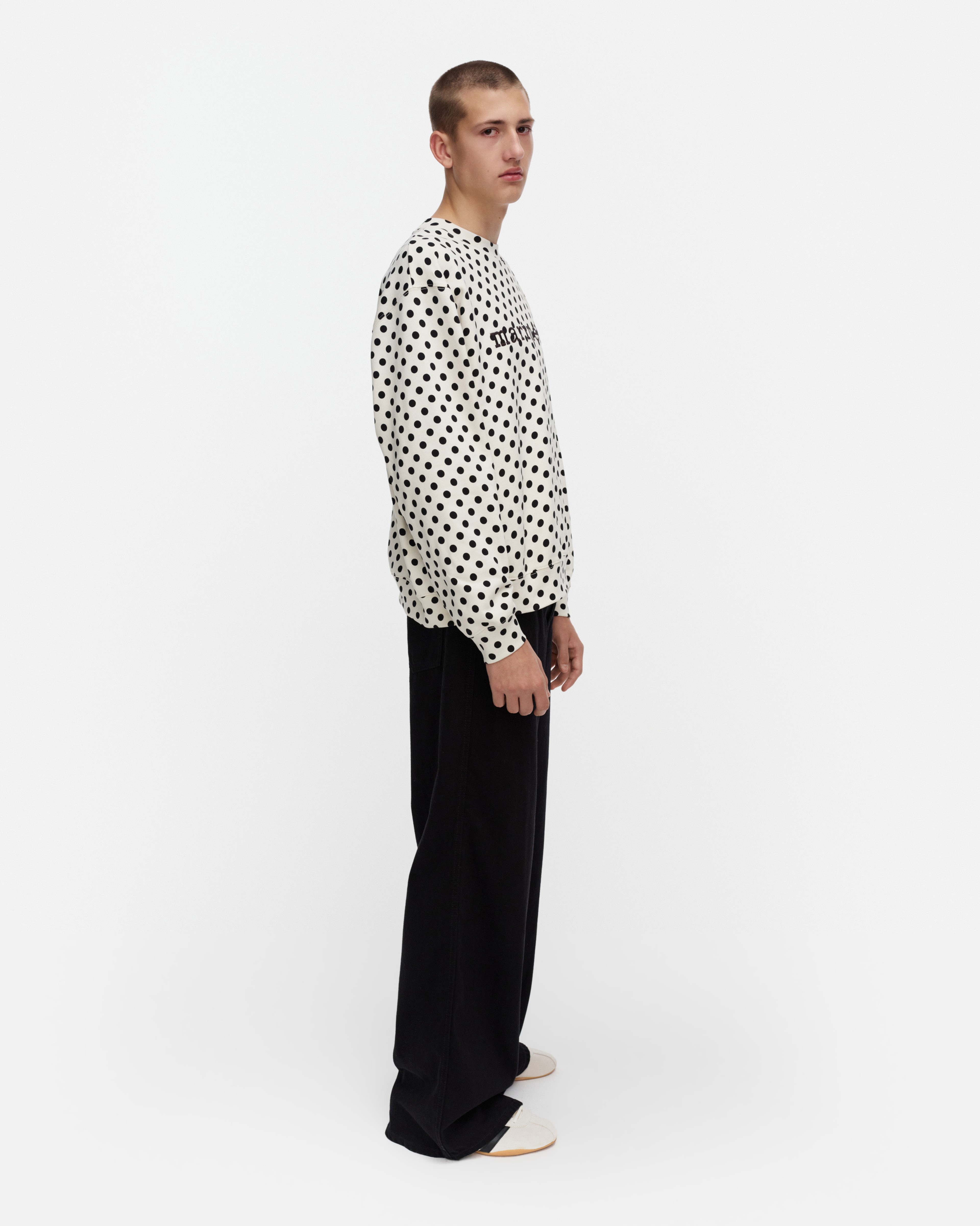 Leiot Pallo, Kioski sweatshirt, off white, black,