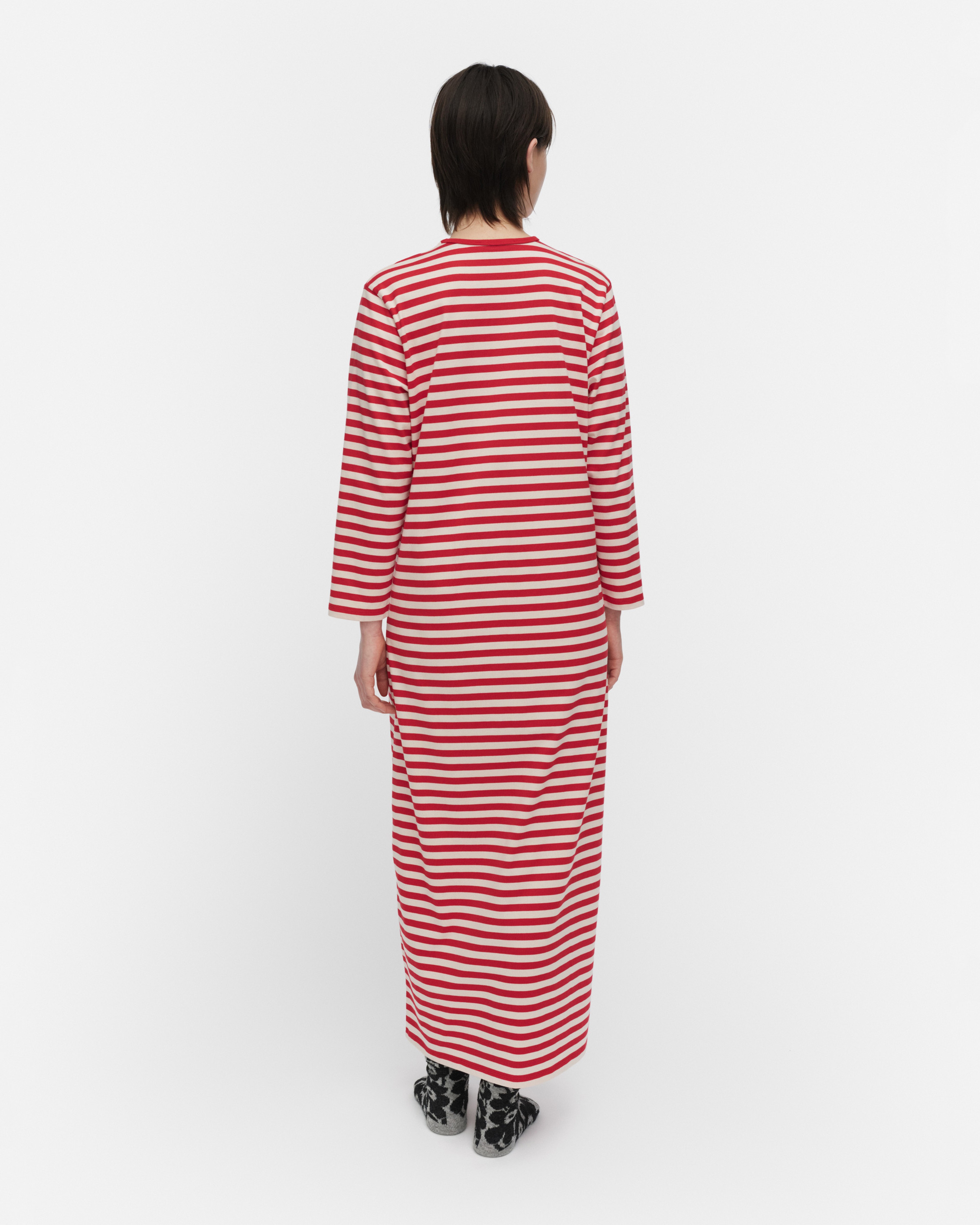 Katju Tasaraita, Nightgown, red, off white,