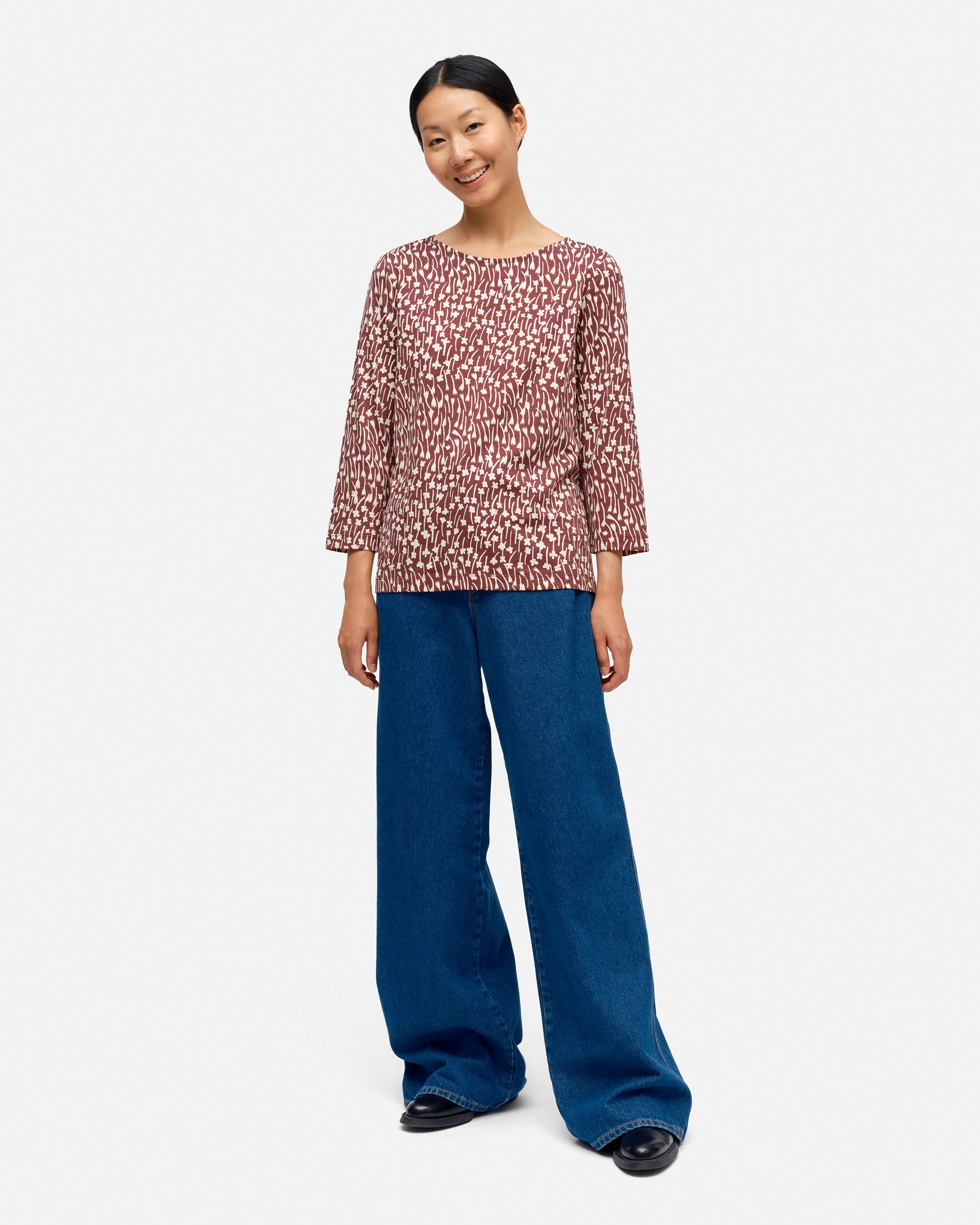 Tiila Tuulahdus, Jersey shirt, wine red, light beige,