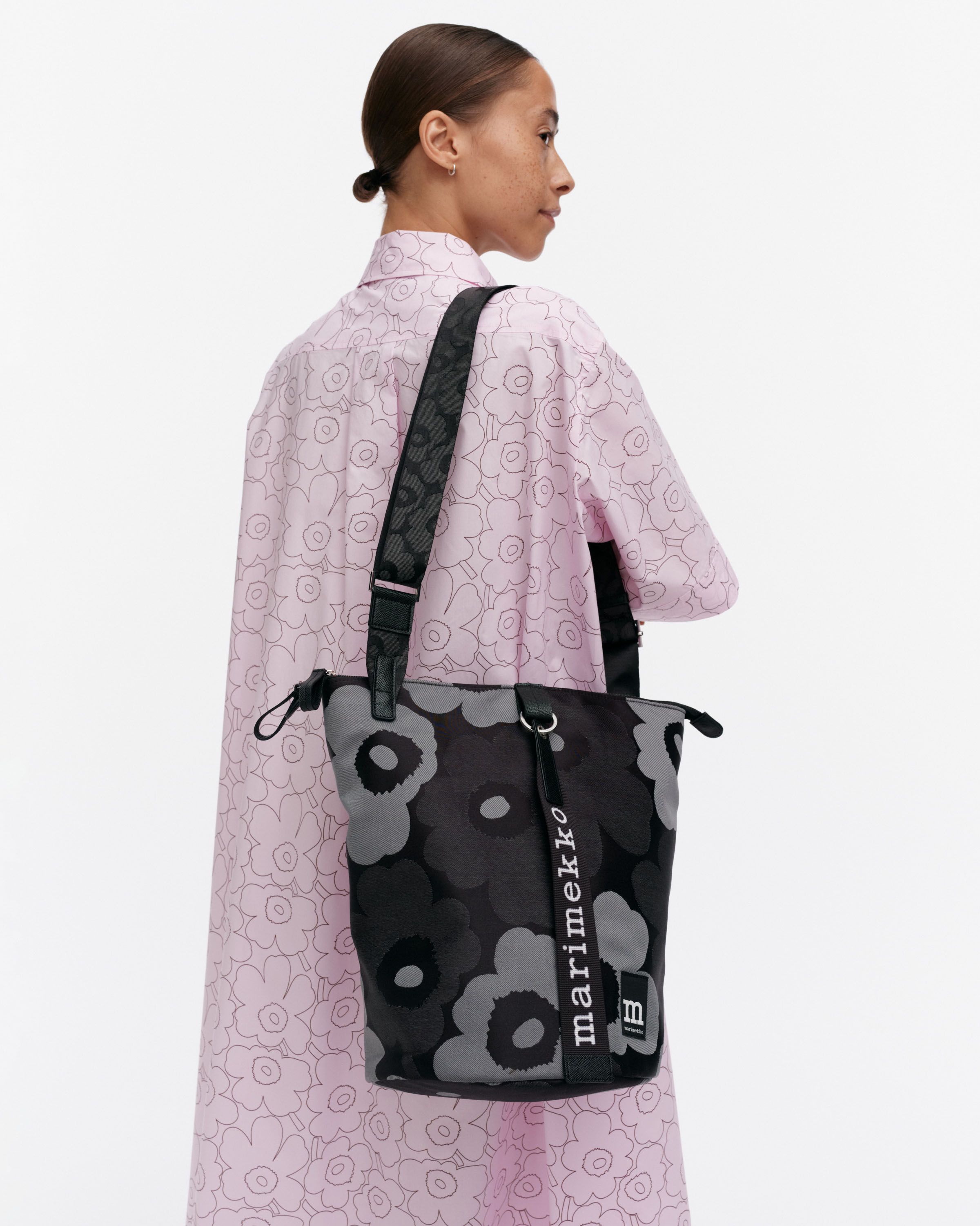 はち marimekko All Day Bucket Unikkoバッグ All Day Bucket Unikko Shoulderbag | Marimekko