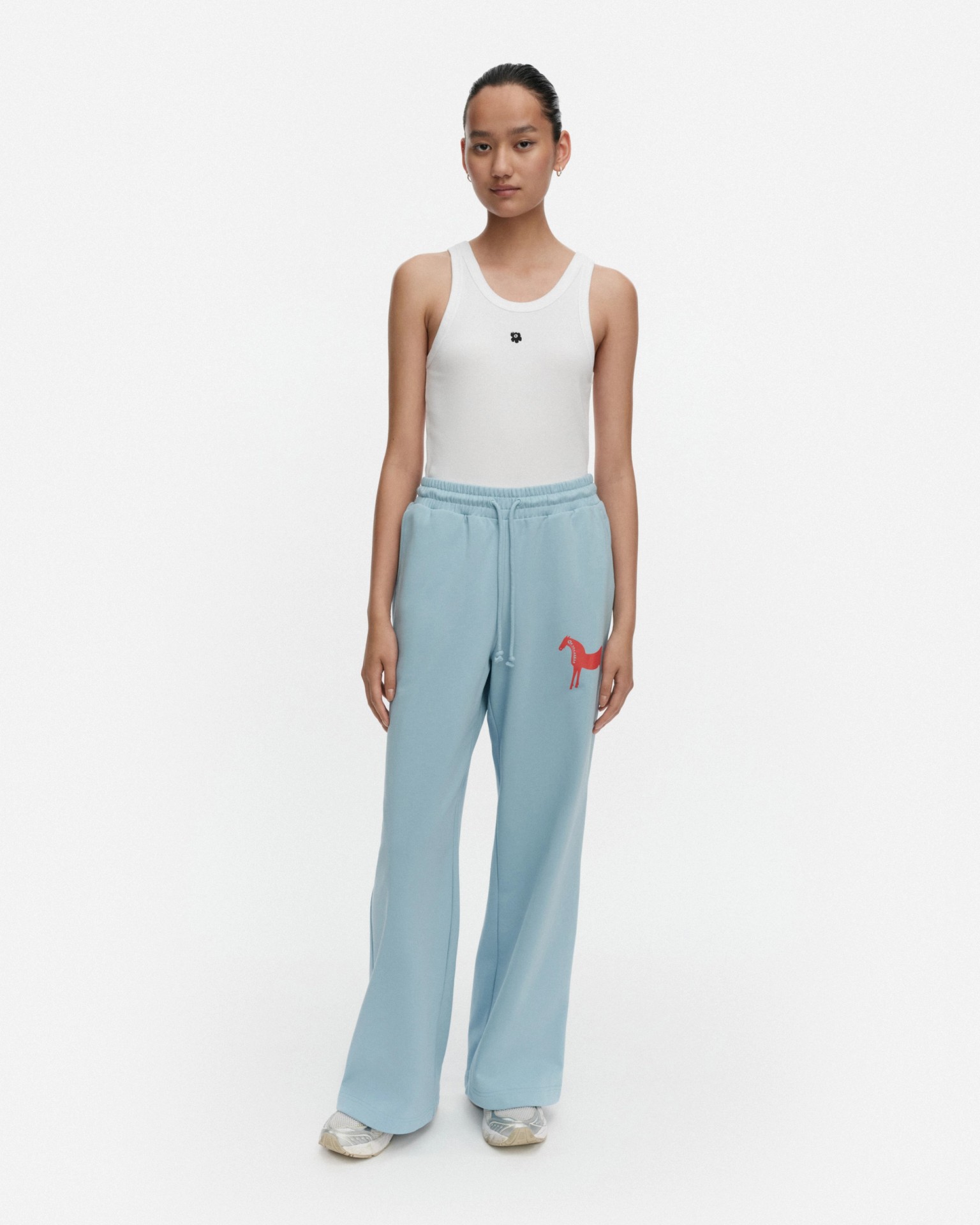 Varret Musta Tamma Placement, Kioski sweatpants, light blue, red,