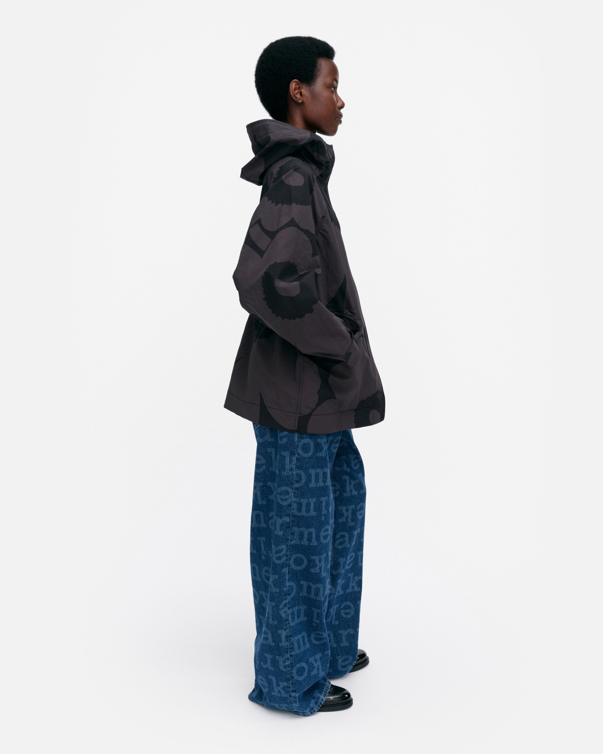 Musteet Unikko coat black, dark grey | Marimekko