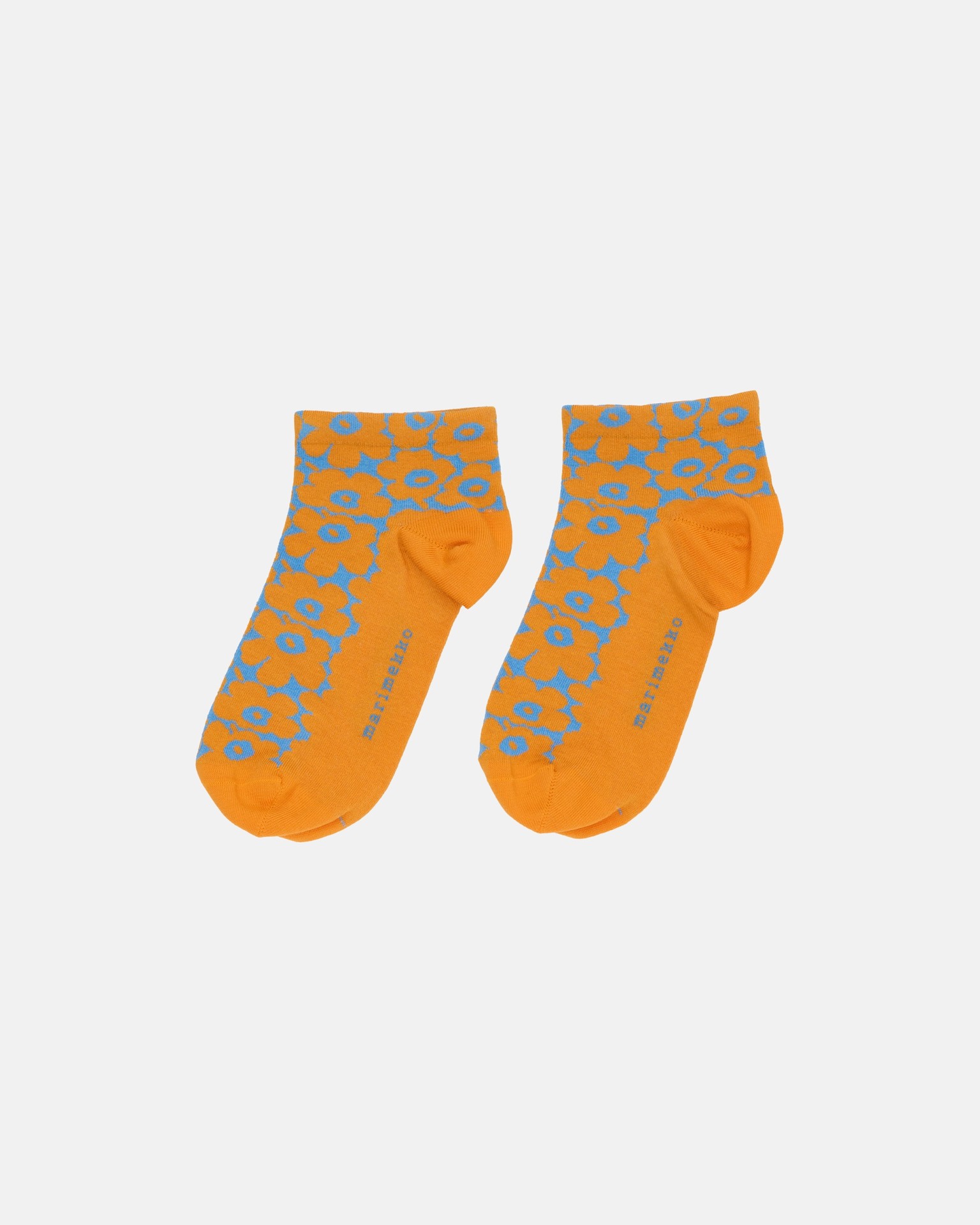 Rasu Pikkuinen Unikko, Socks, orange, blue,