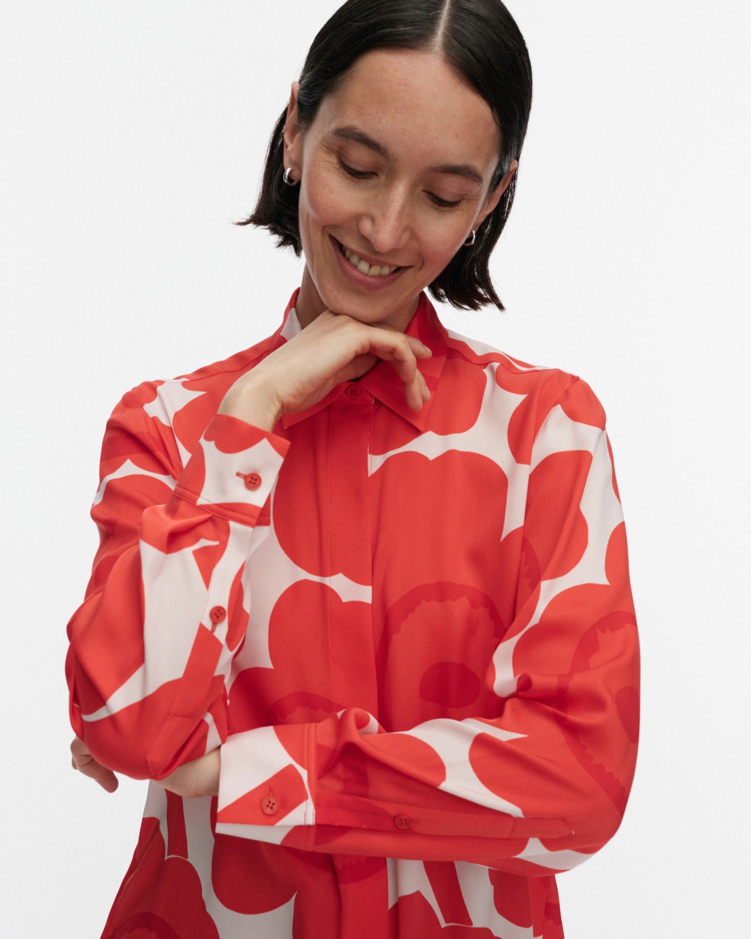 Maija Unikko, Silk shirt, red, light pink,