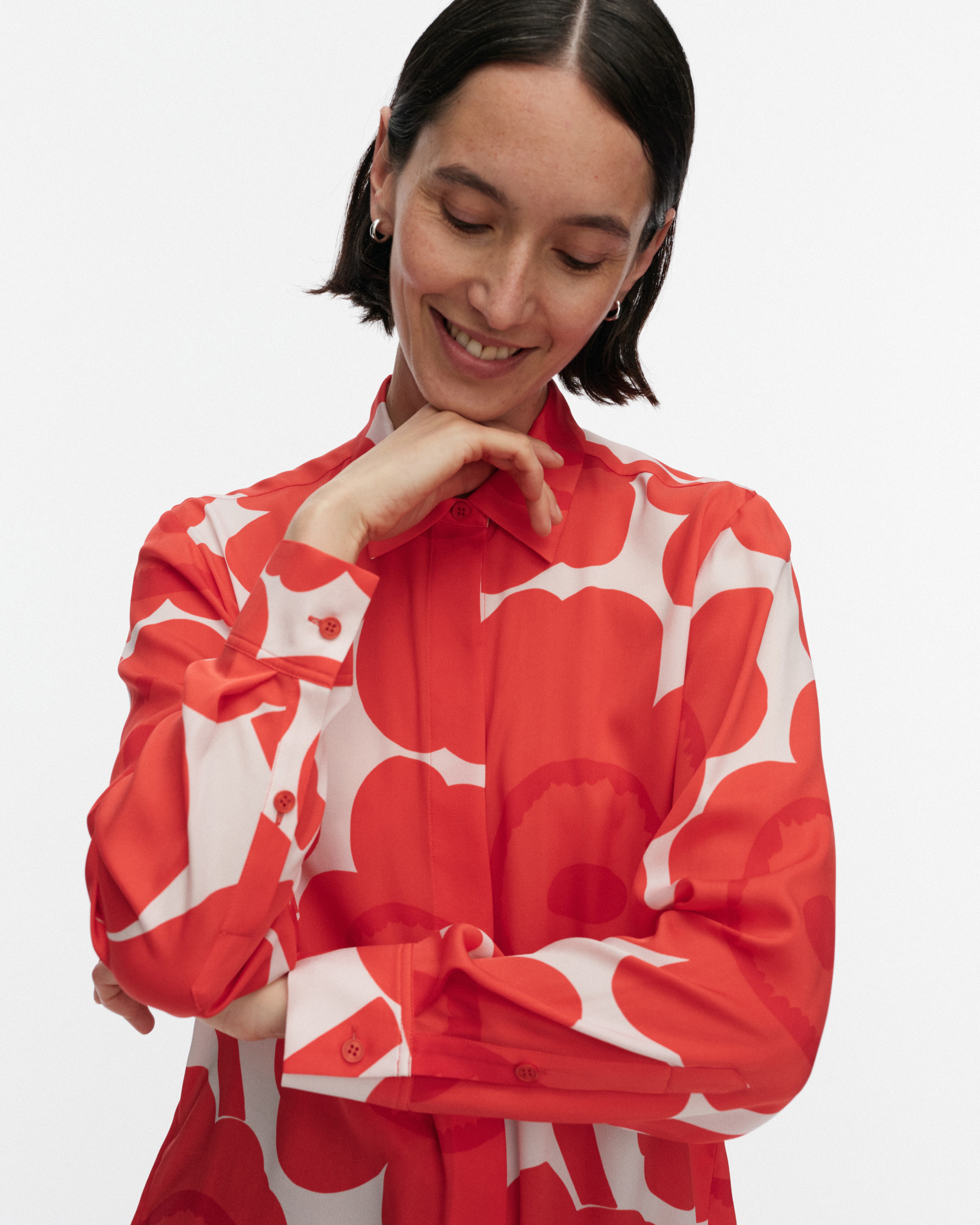 Maija Unikko, Silk shirt, red, light pink,