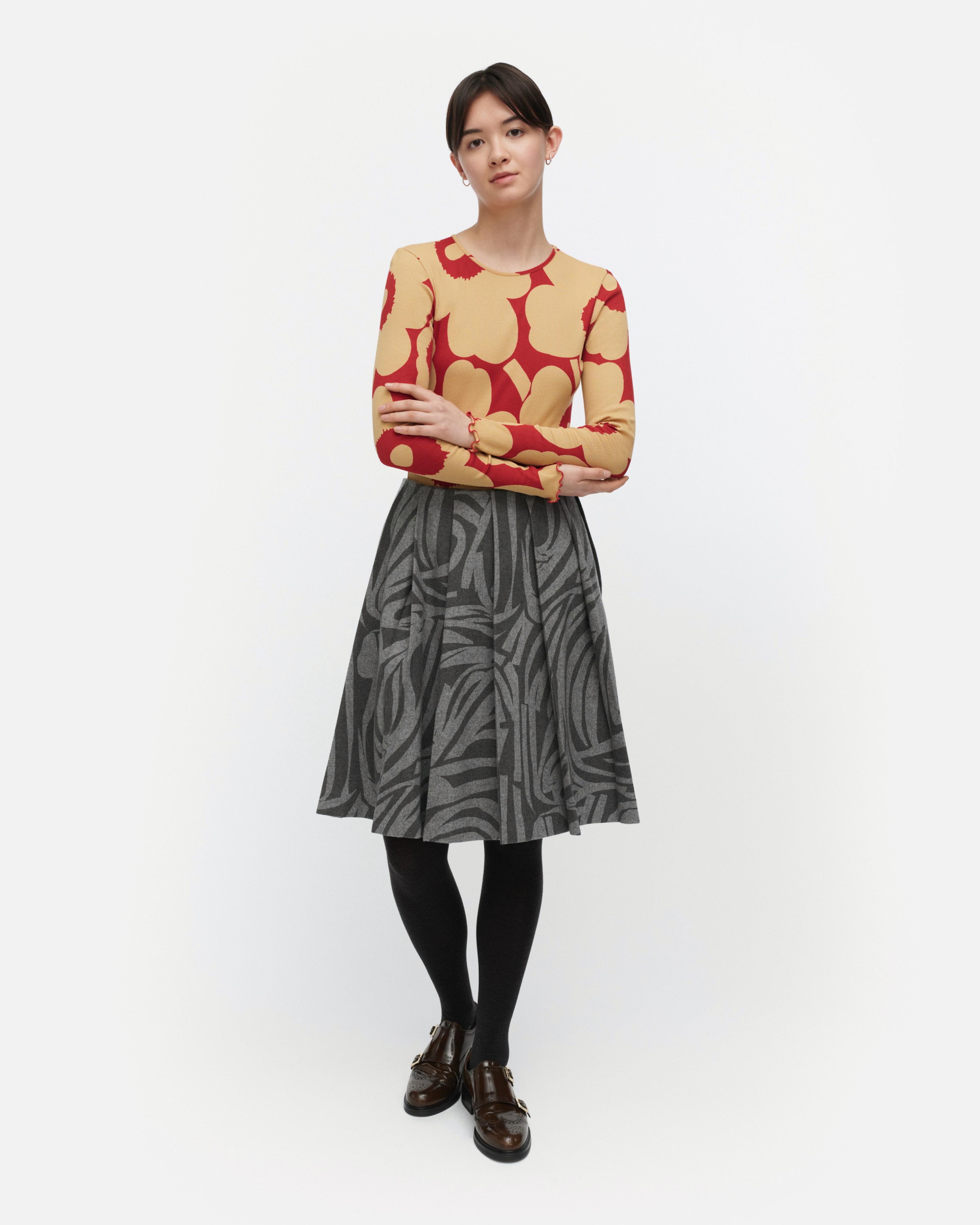 Floraali Unikko, Jersey shirt, brown, red,