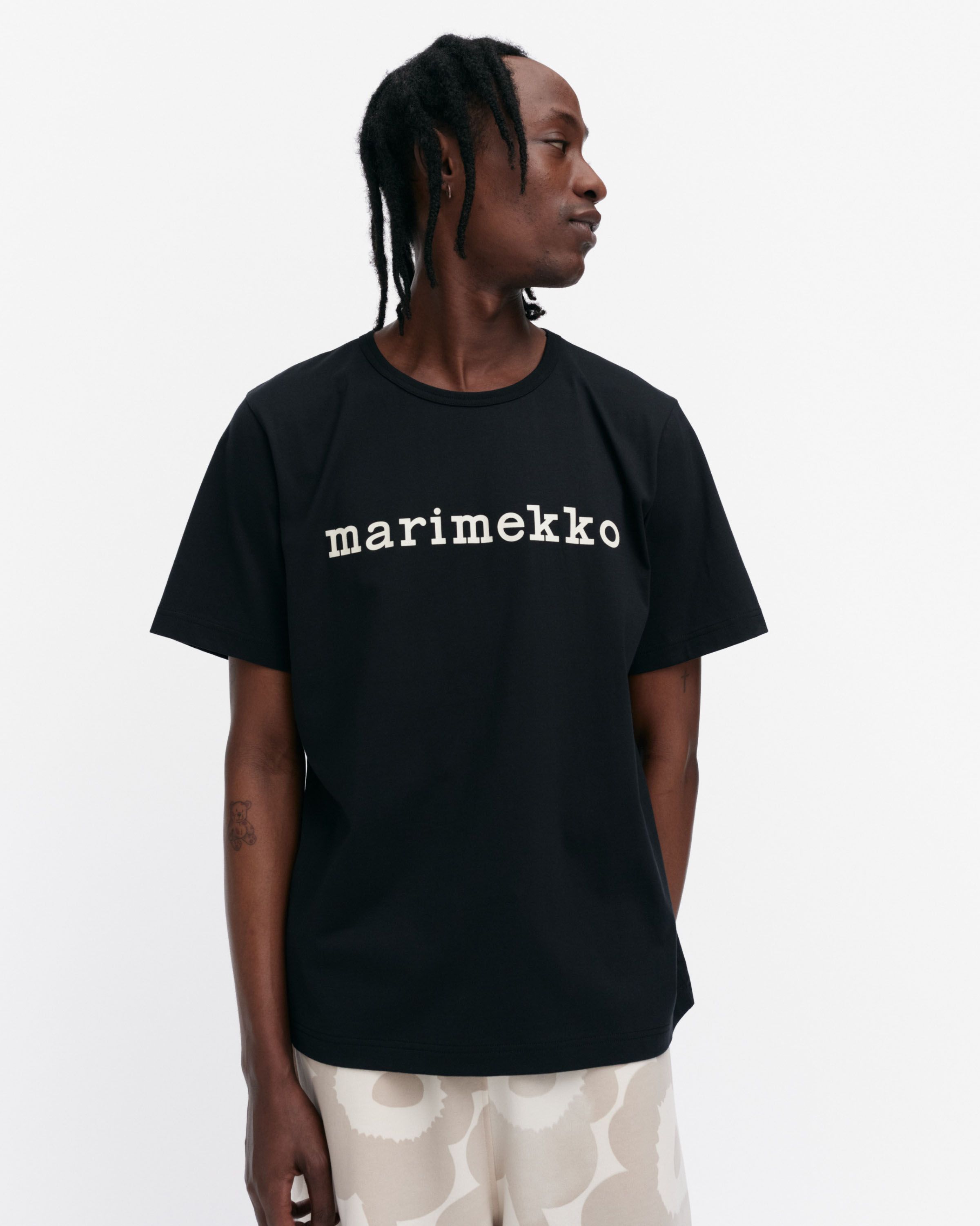 新品 マリメッコ Vihne Logo Placement Tシャツ XXS Marimekko Vihne Unikko Placement T-Shirt – Nordic Labels