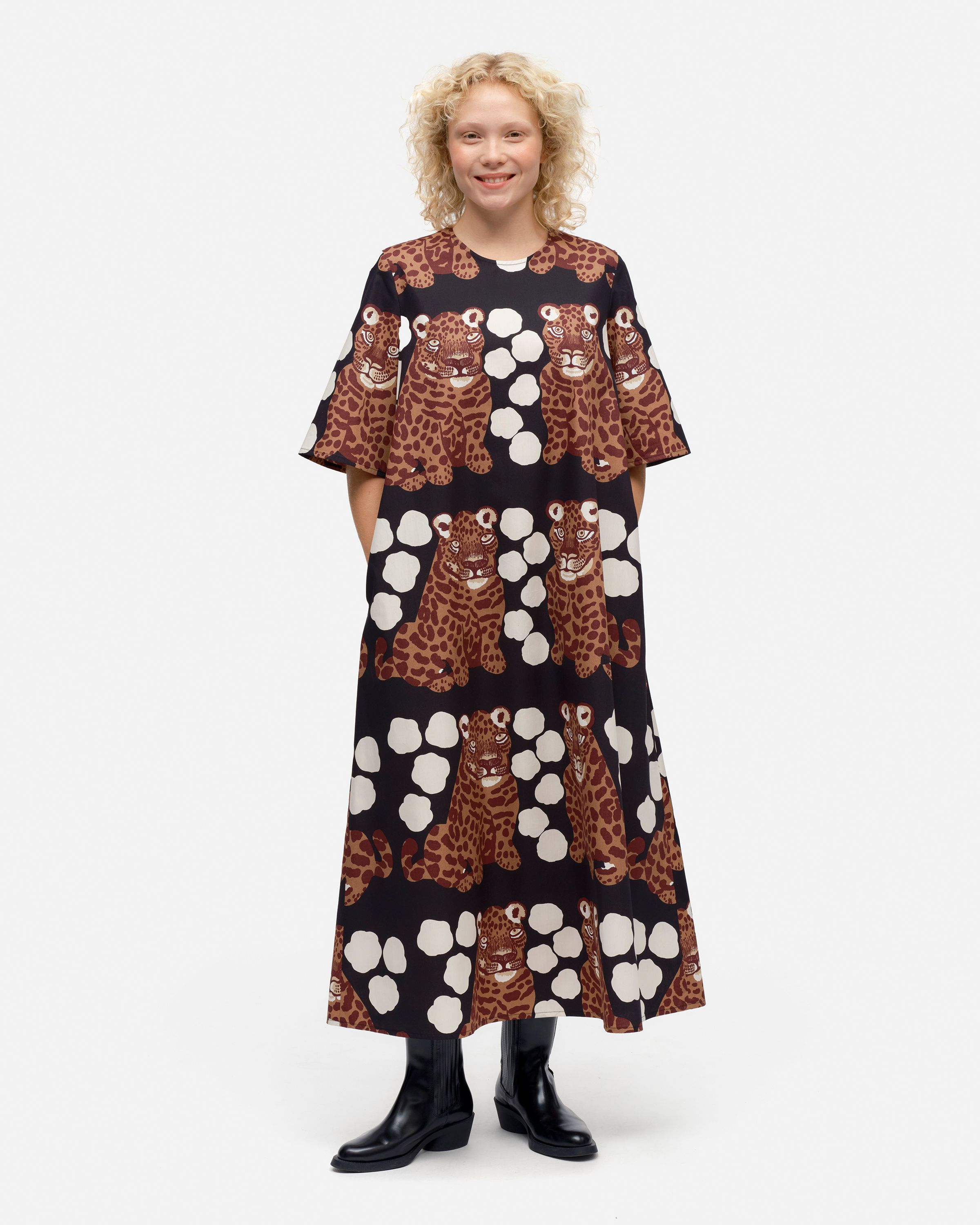 【限定】marimekko マリメッコ/ Hymahdys Kaksoset ワンピース 6d2aab3ce20f84a1def9f58b431f02