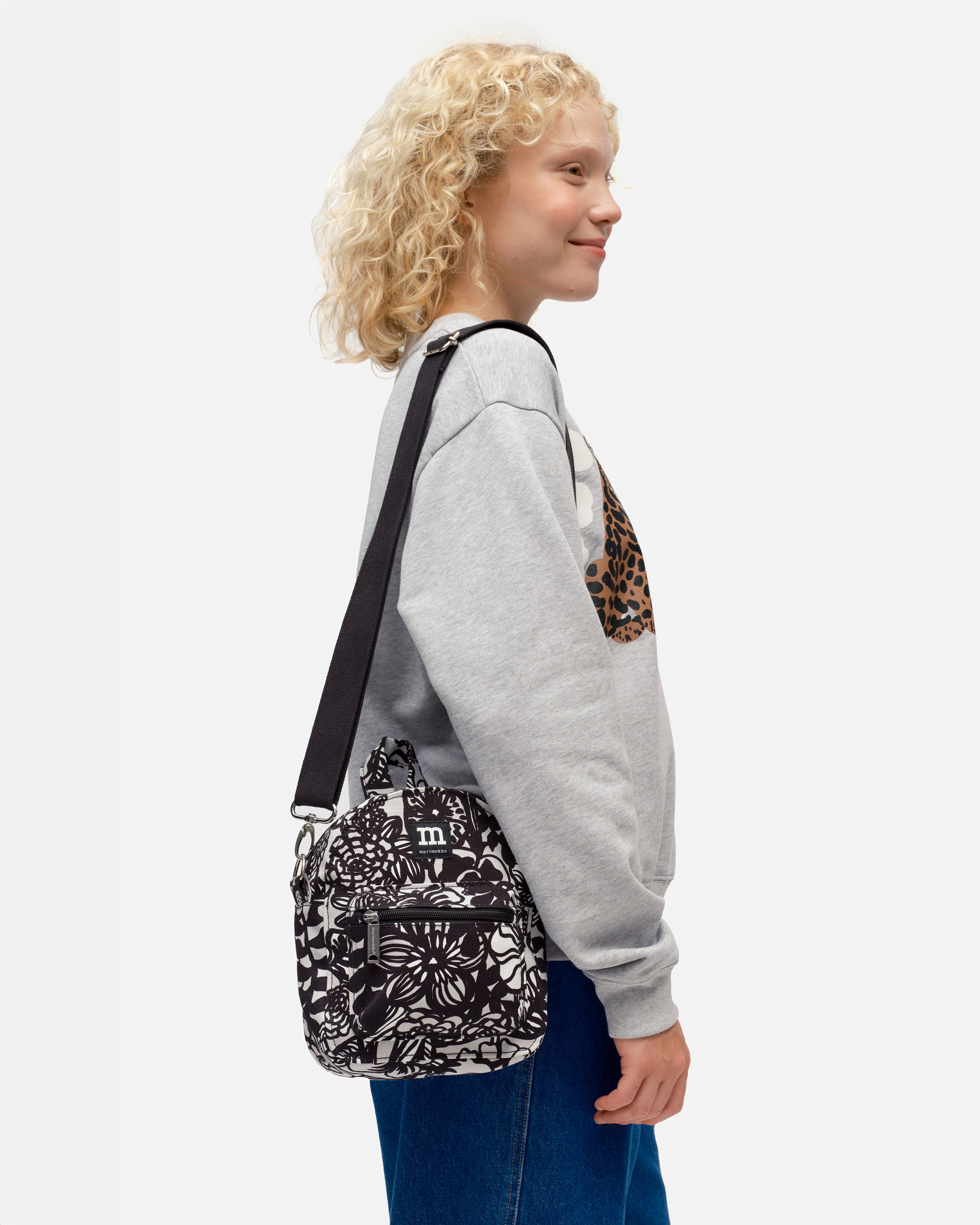 Kaste Auringon alla Bag