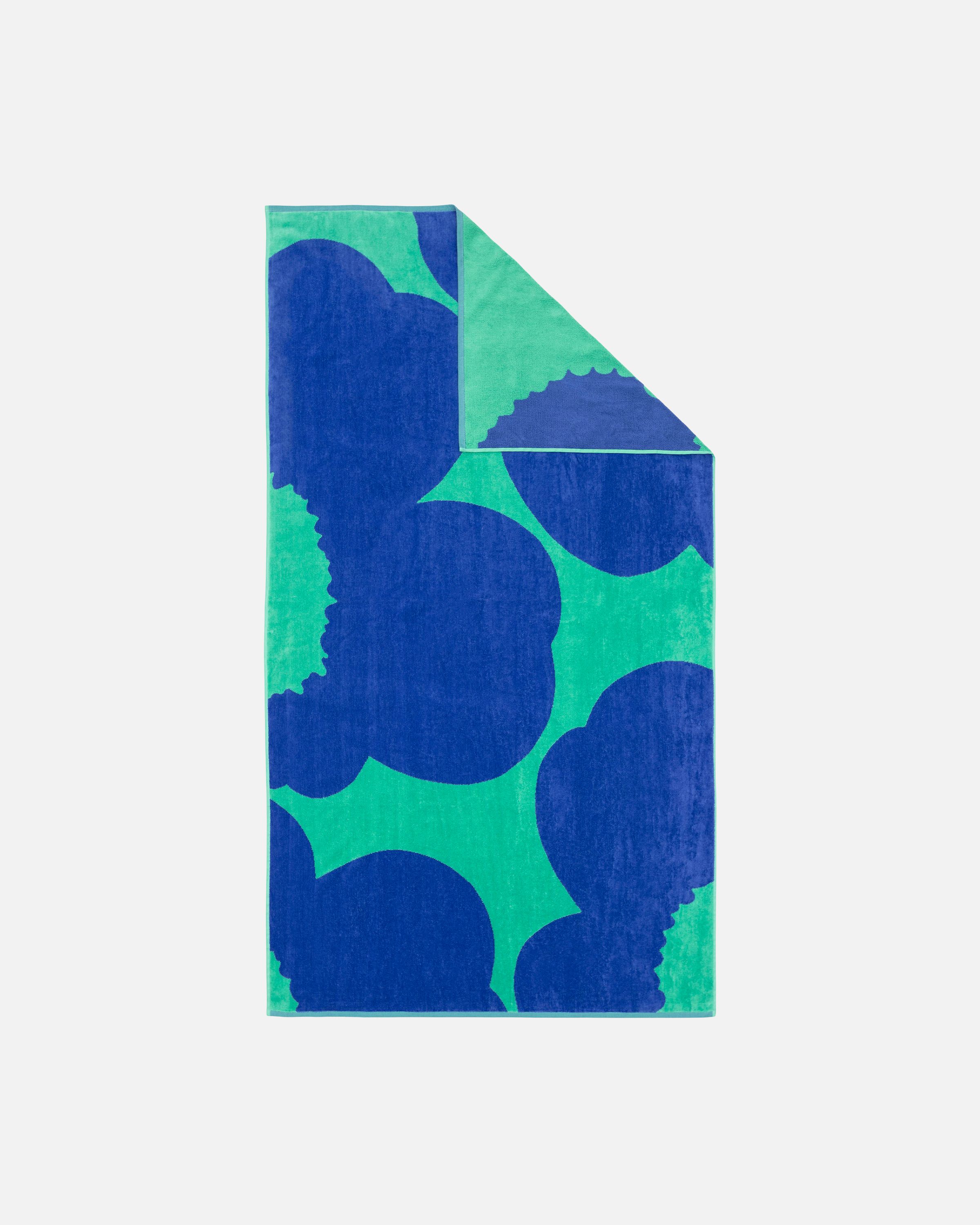 Iso Unikko Bath towel teal, blue | Marimekko