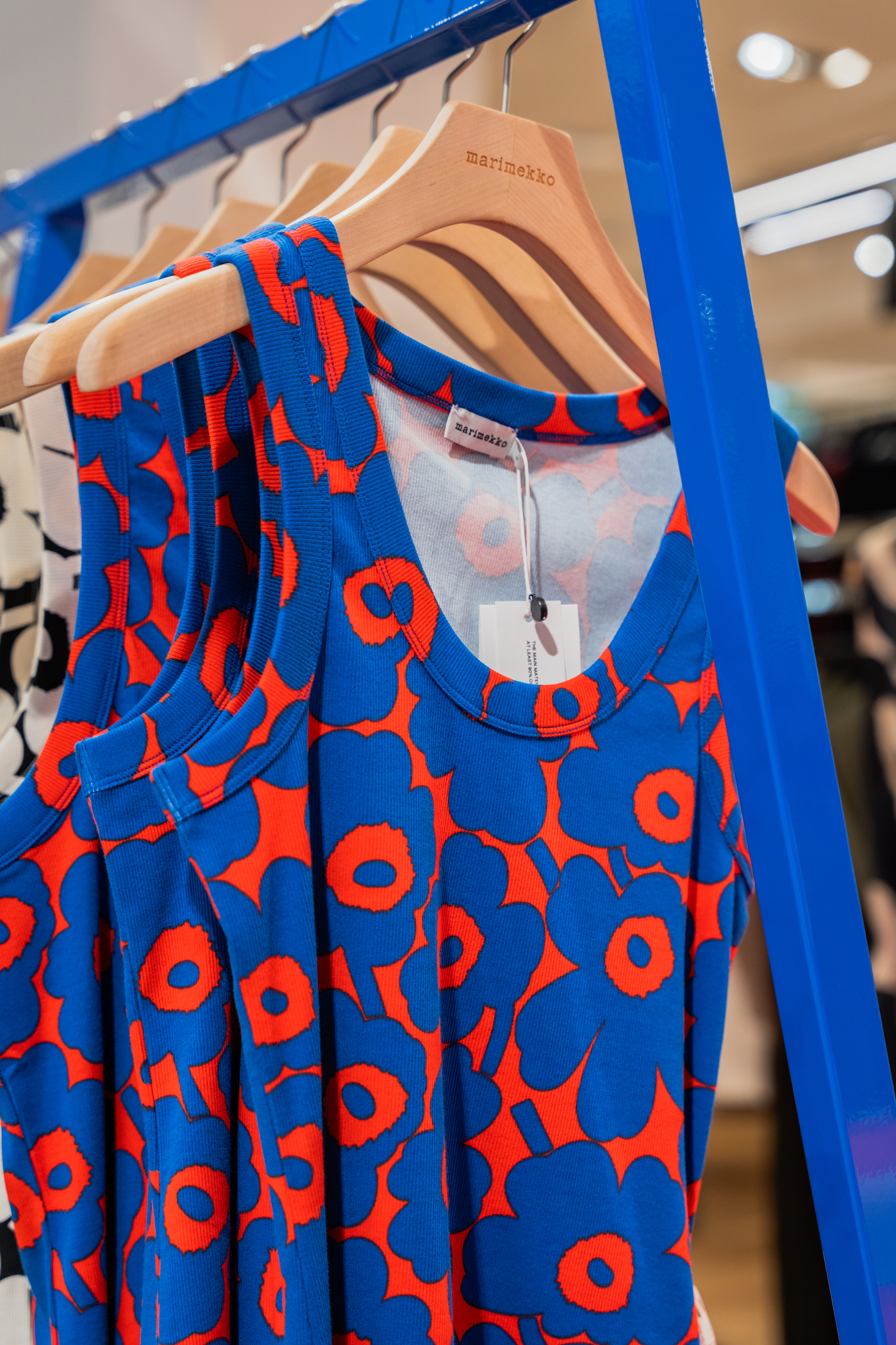 David Jones pop up Uusia Unikko display