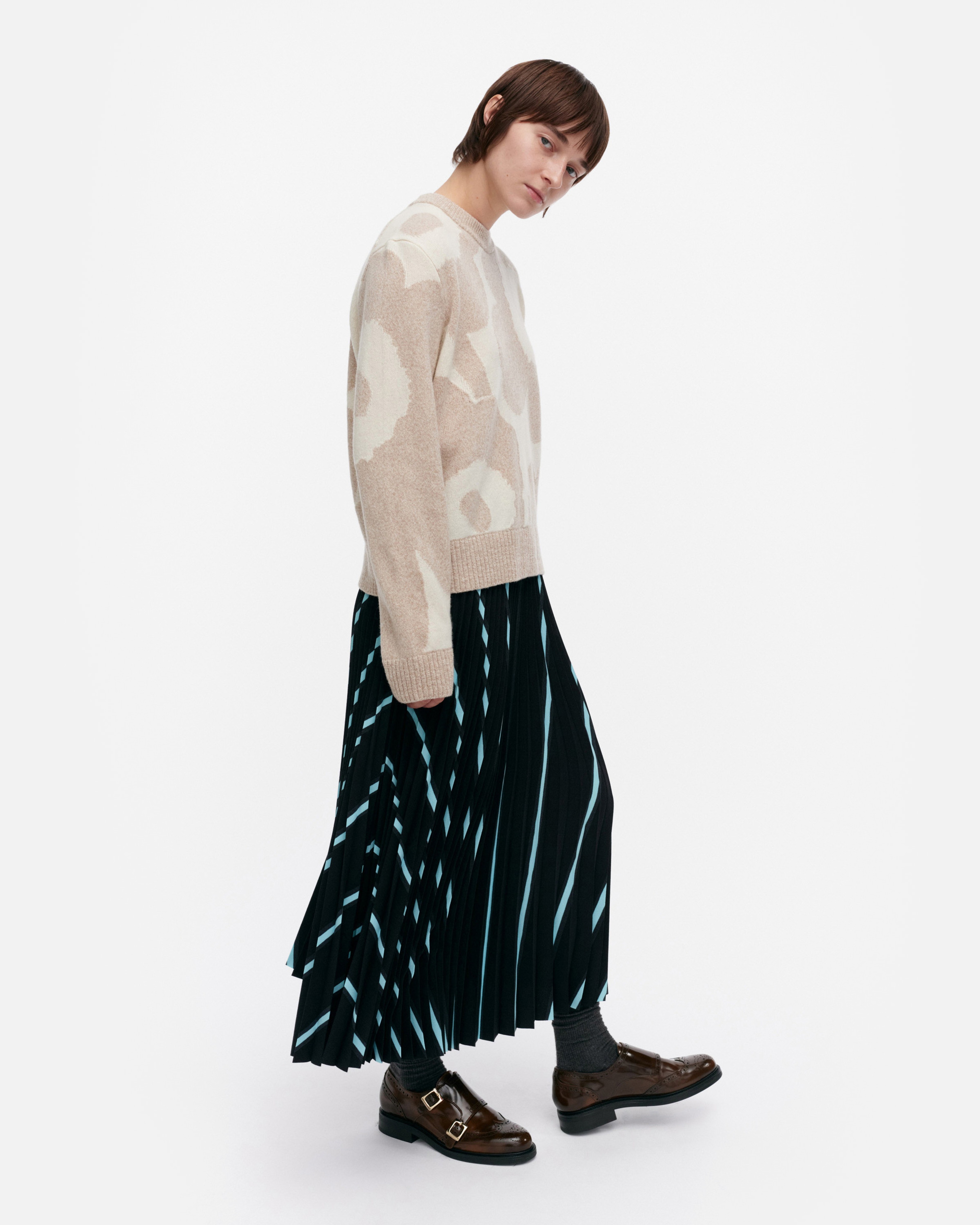 Aatto Unikko, Knitted pullover, beige, off white,