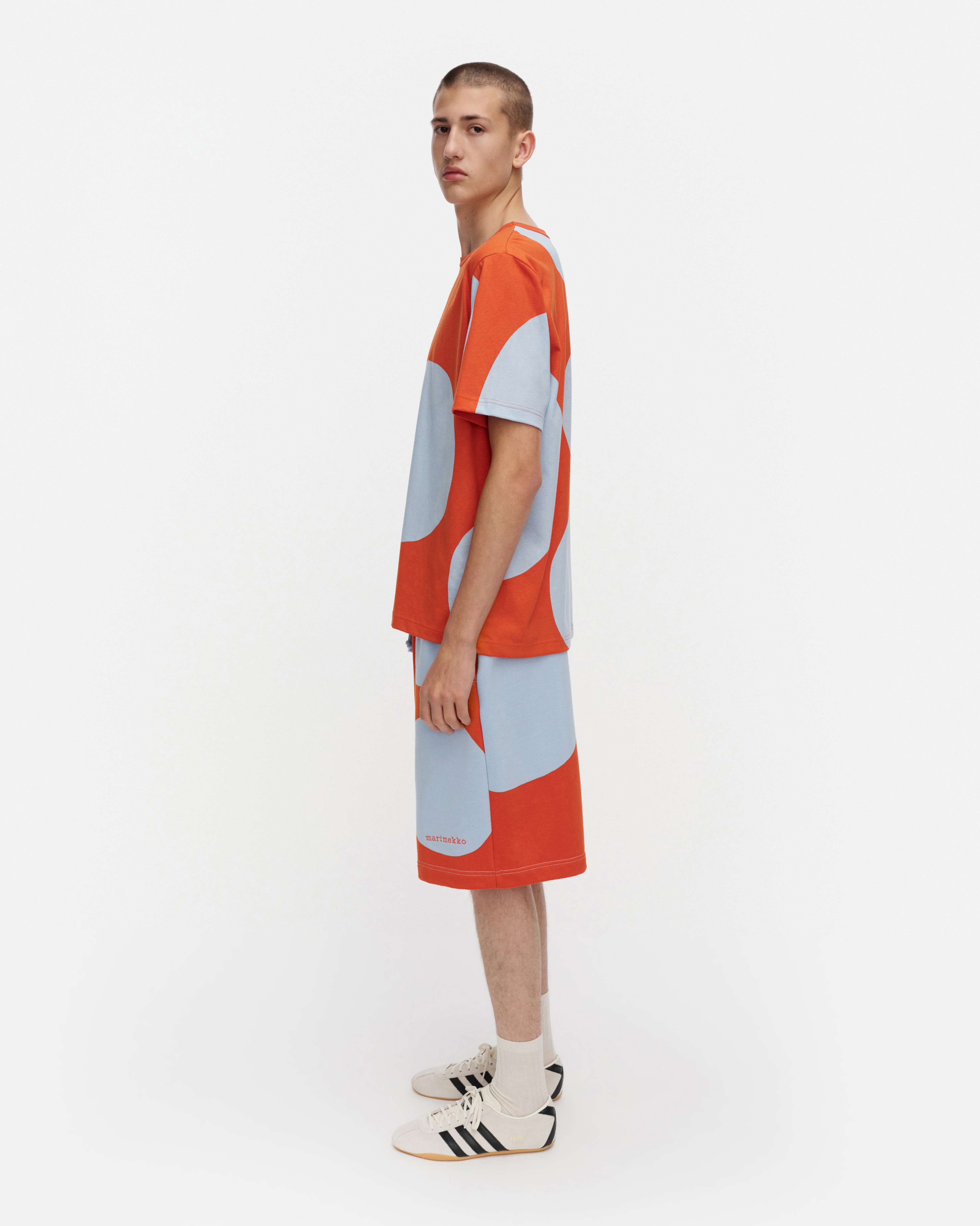 Vihne Klaava, red, light blue,