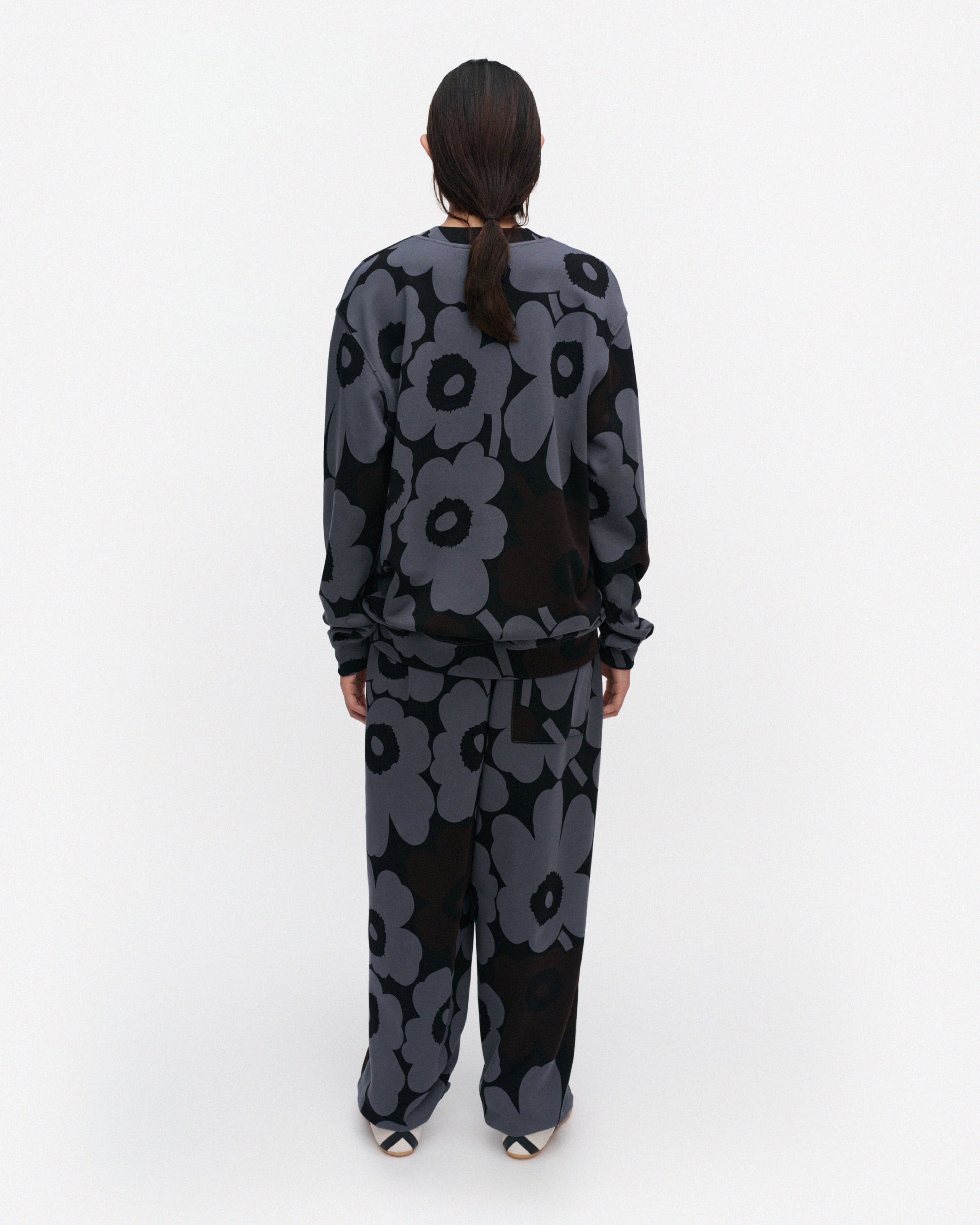 Loisto Pieni Unikko Kioski sweatshirt
