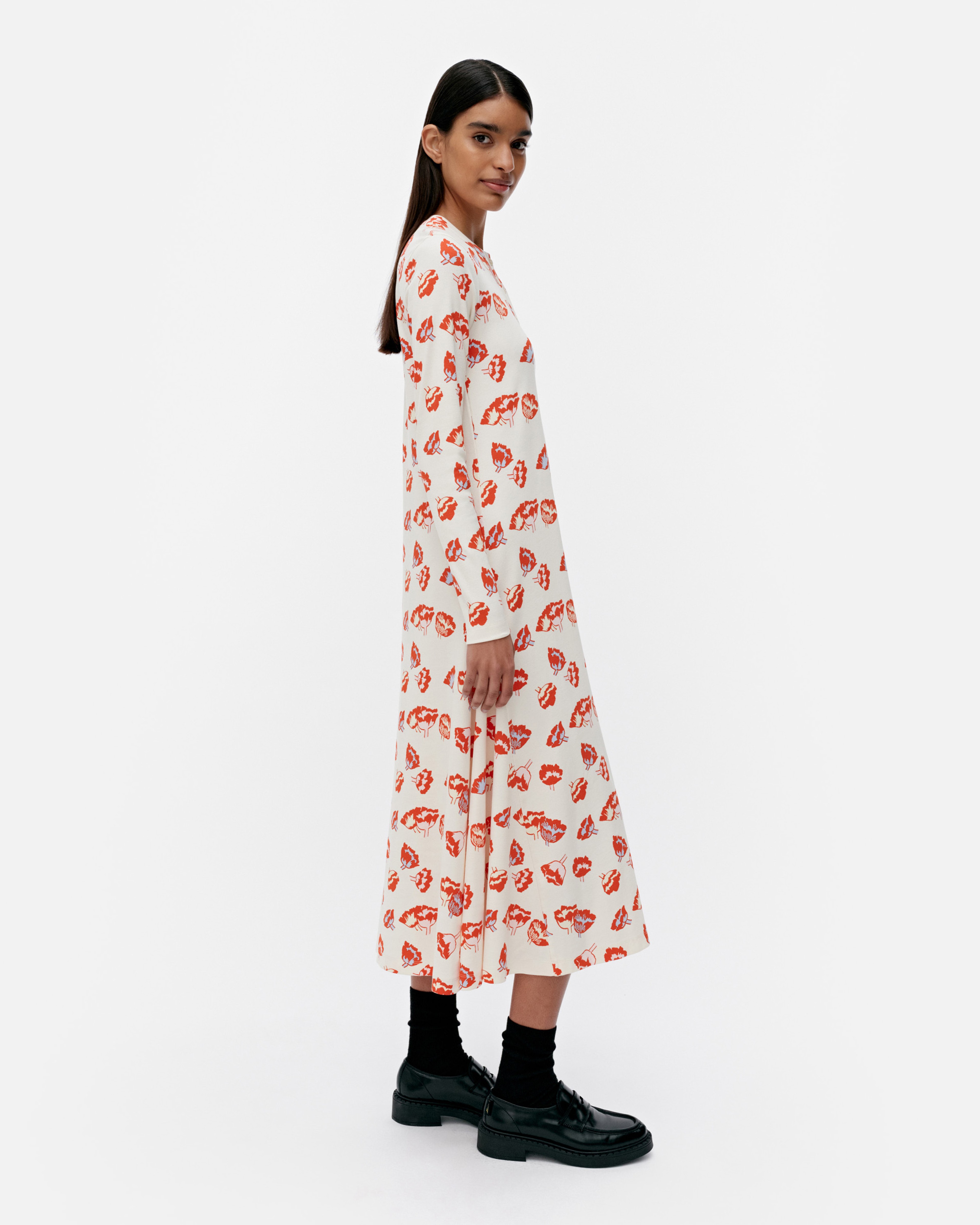 Kerrostus Suitsuke, Dress, off white, orange, light blue,