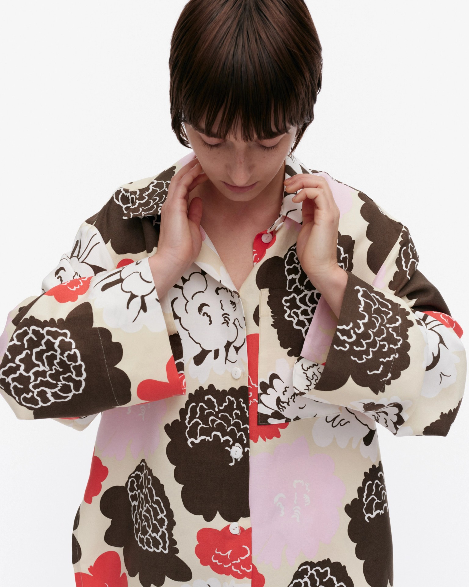 Kammeta Pioni, Shirt, beige, red, light pink, brown,