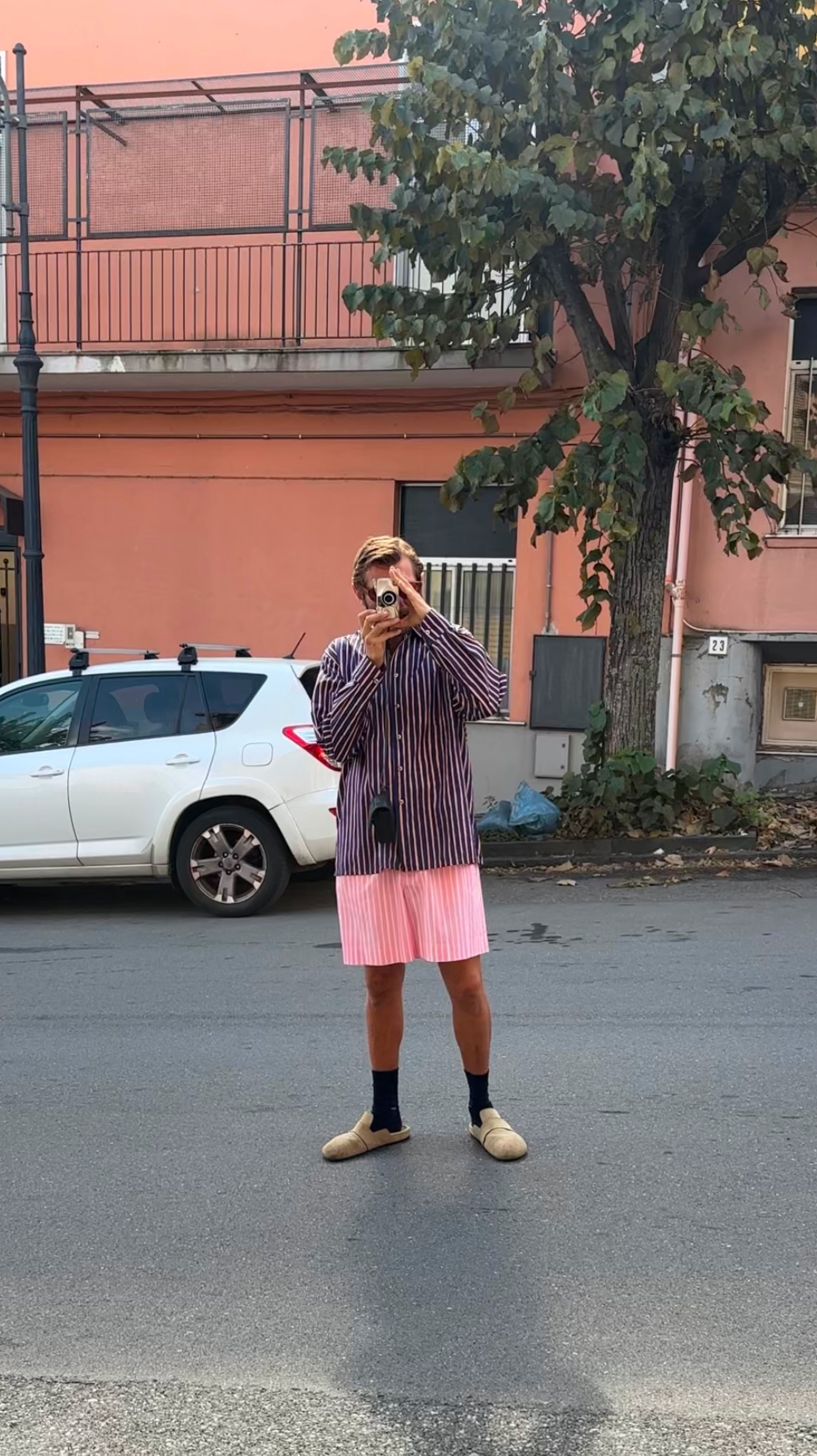 Lukas Lewandowski taking a picture