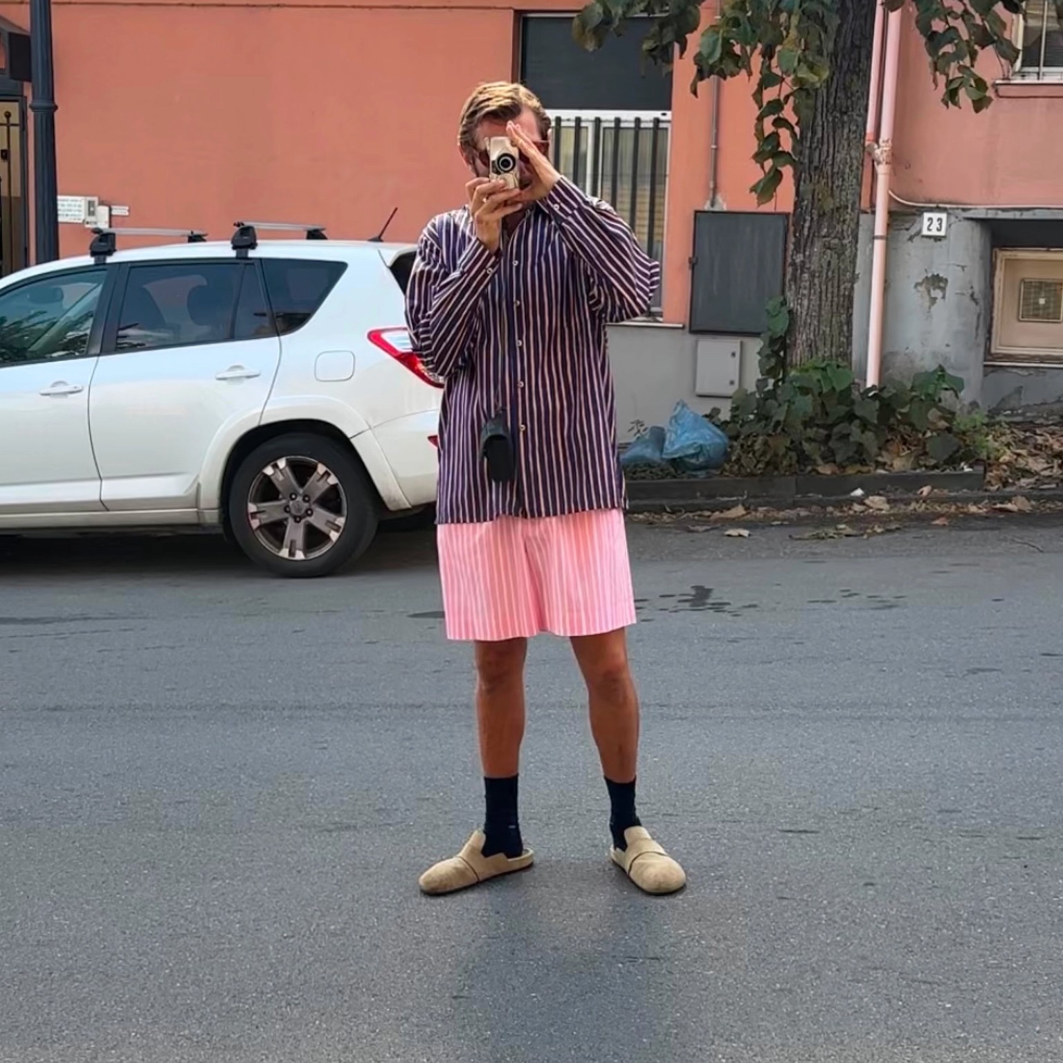 Lukas Lewandowski taking a picture