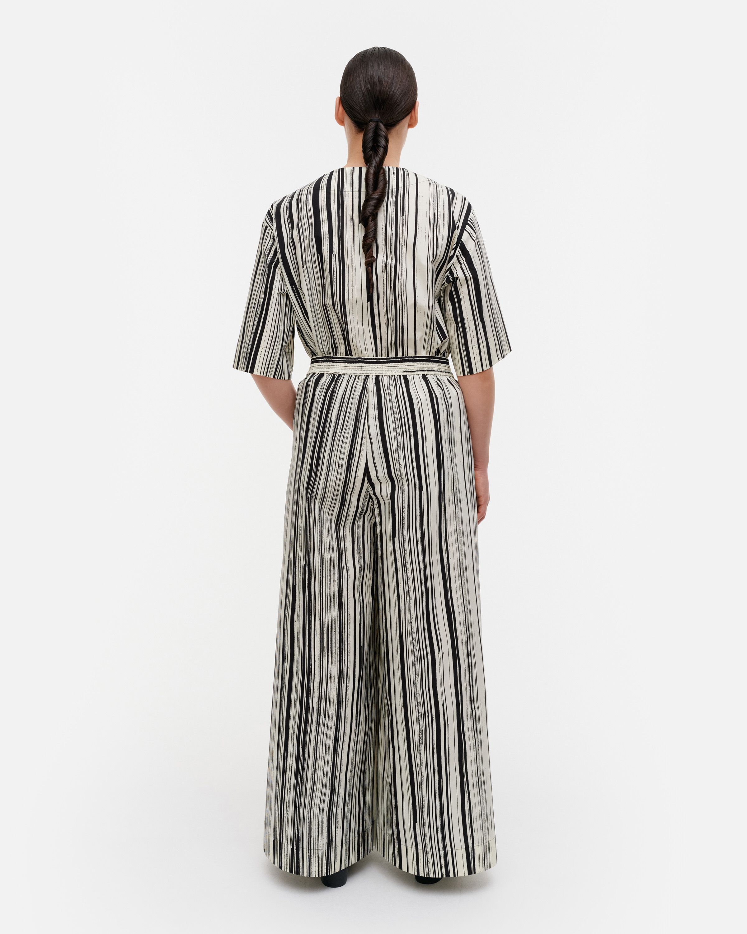 Kohti Siluetti Cotton poplin trousers | Marimekko
