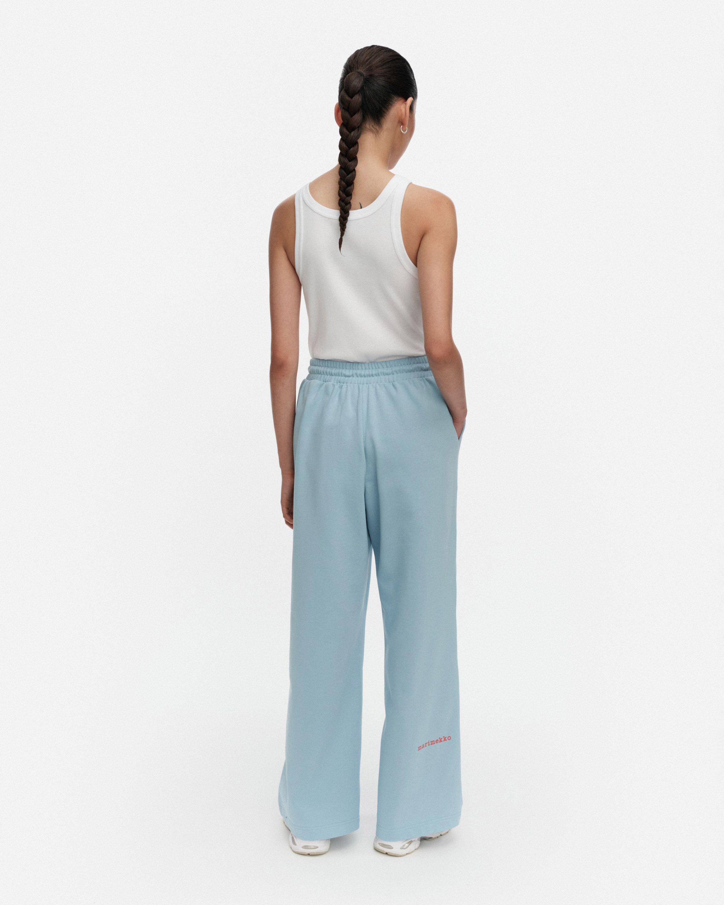 Varret Musta Tamma Placement Kioski sweatpants light blue, red