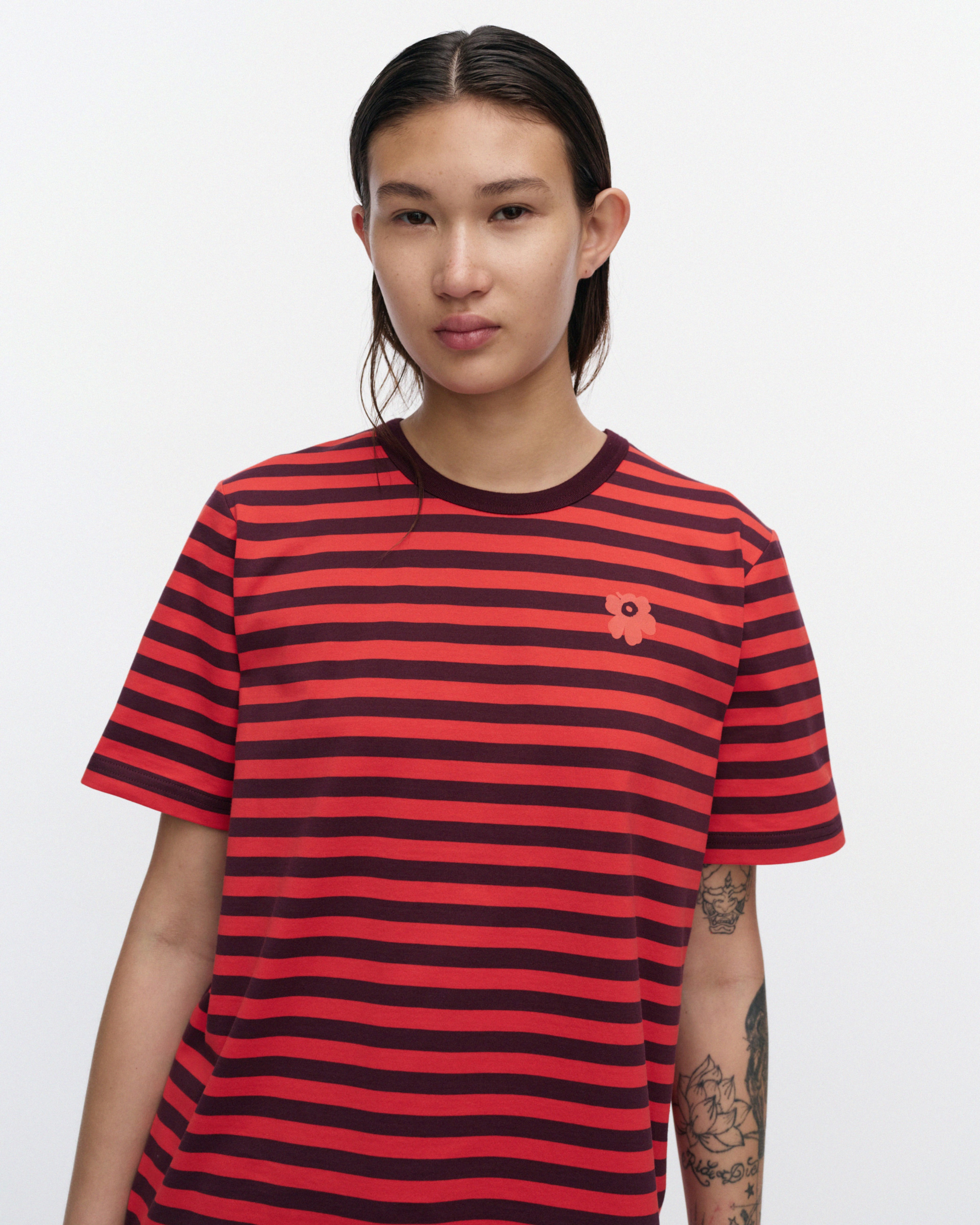 Tasaraita Unikko, Kioski t-shirt, wine red, red,