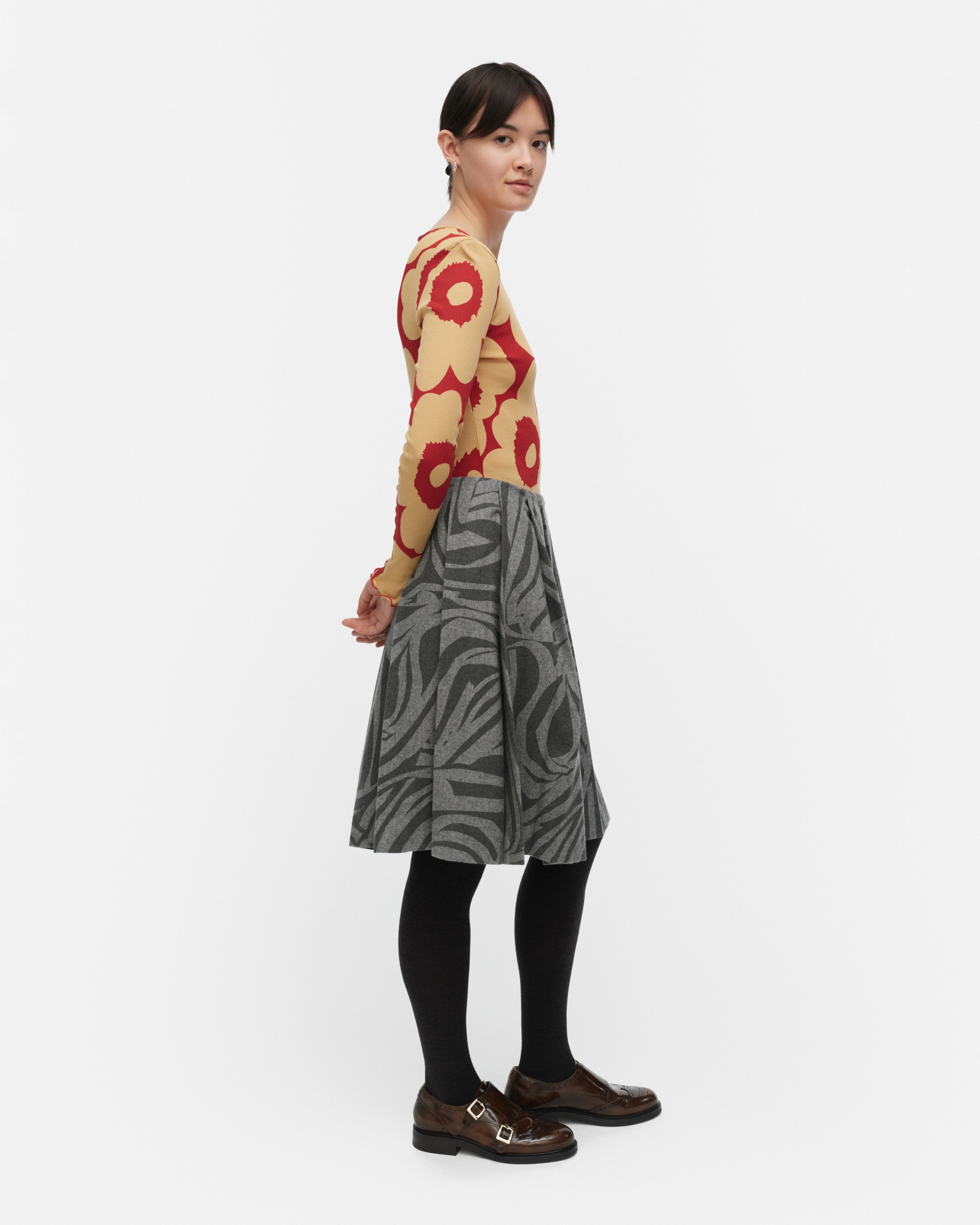 Floraali Unikko, Jersey shirt, brown, red,