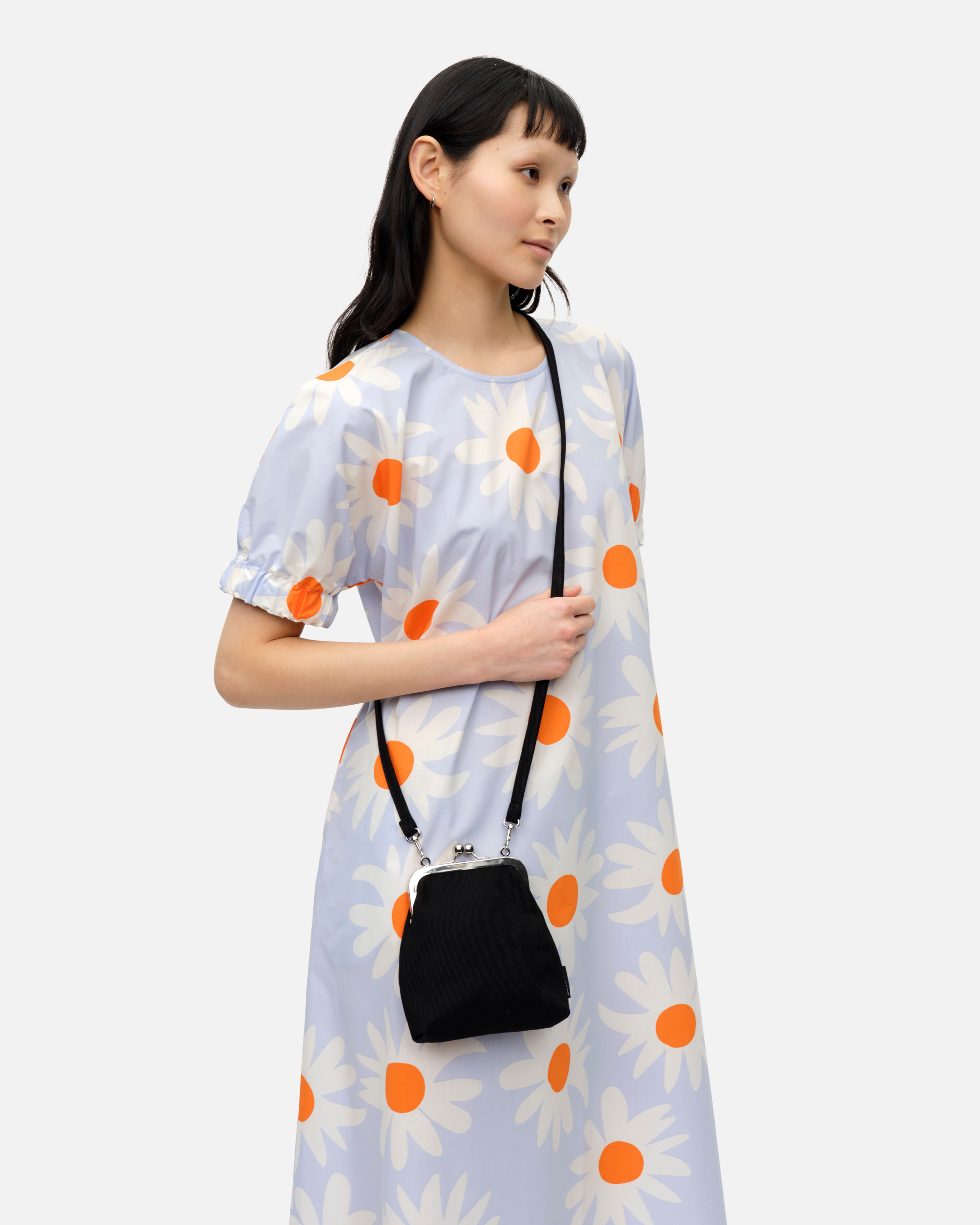 Ebba, Laukku, musta,