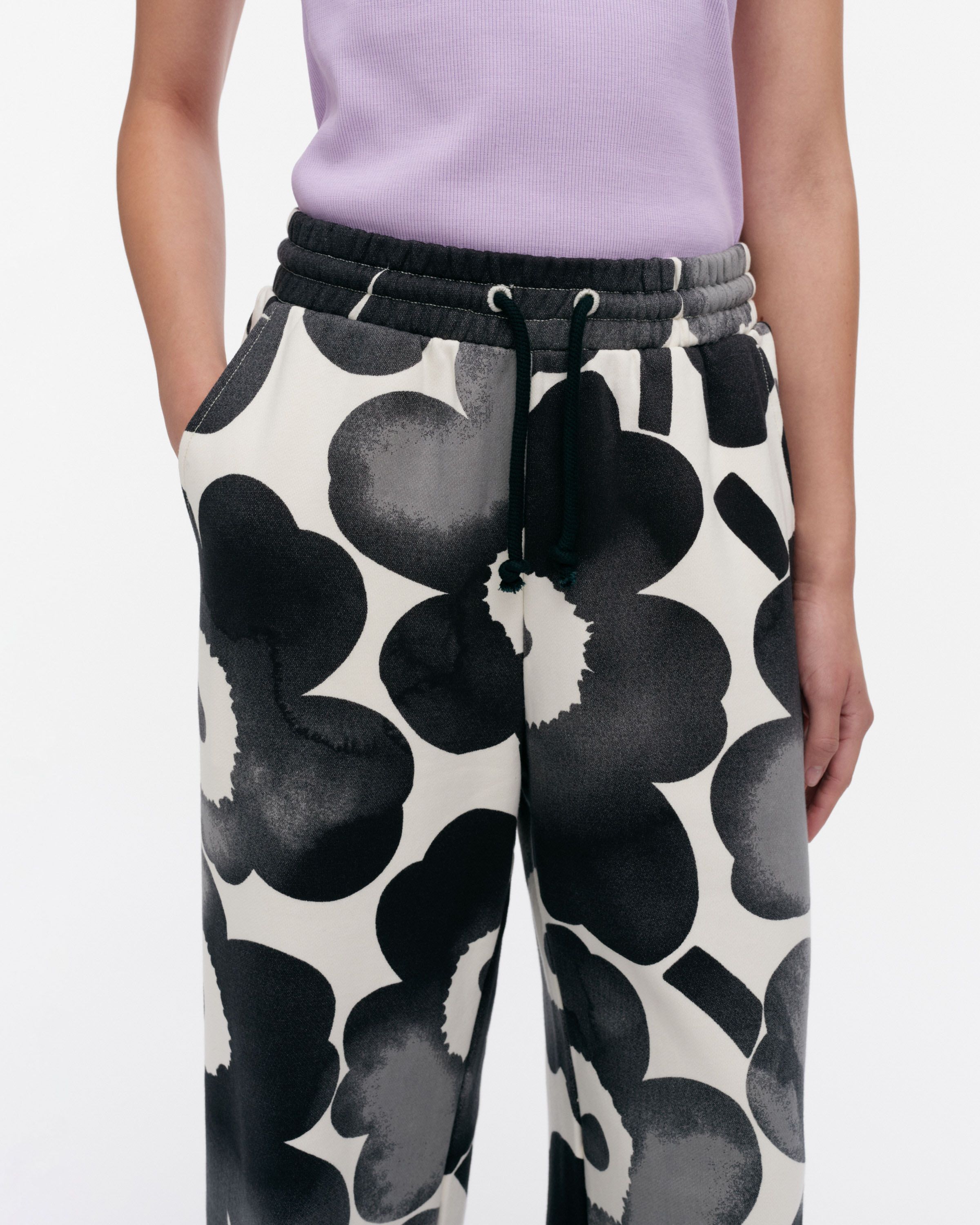 Varret Akvarelli Unikko Kioski trousers | Marimekko